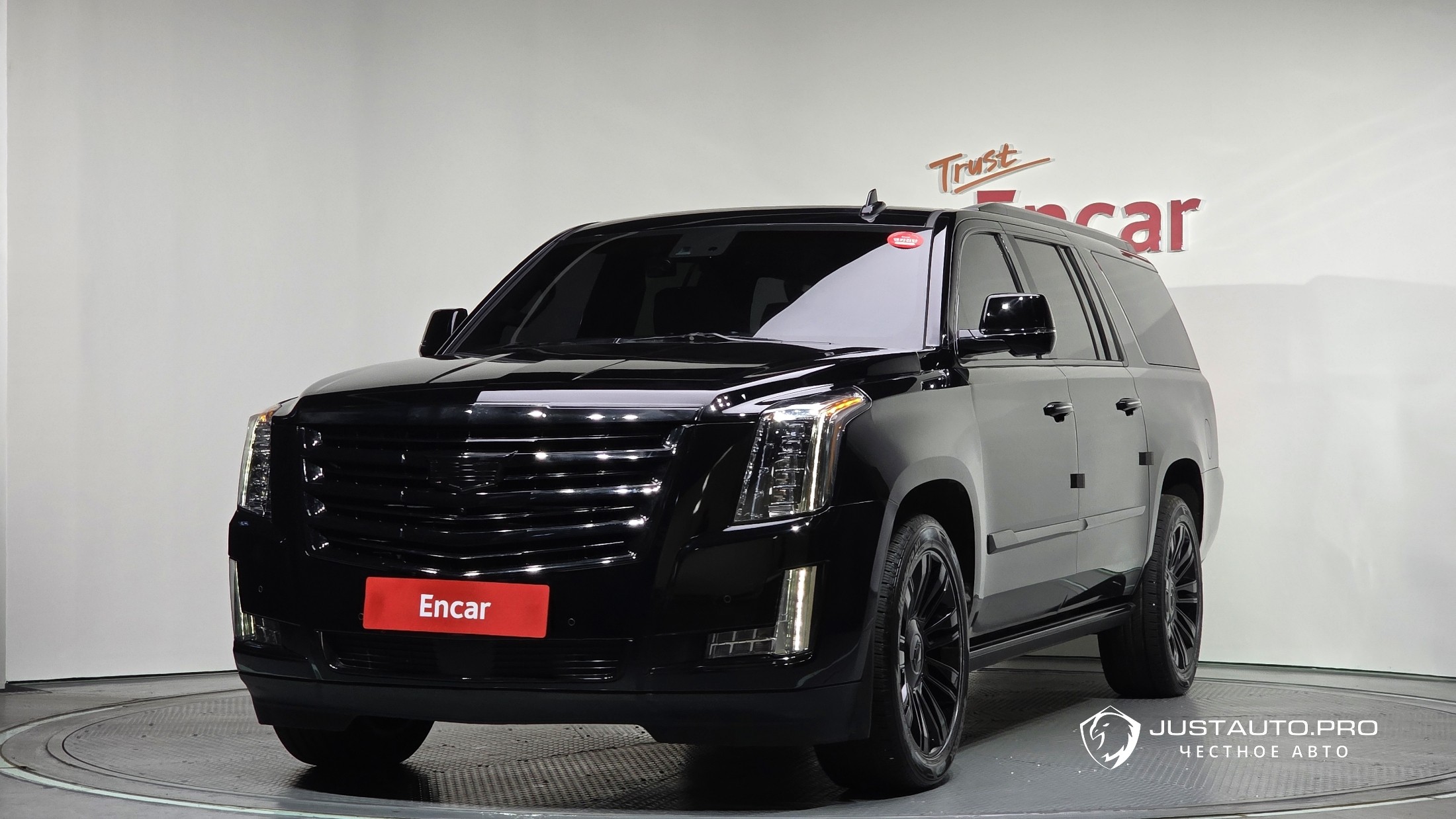 Автомобиль Cadillac Escalade