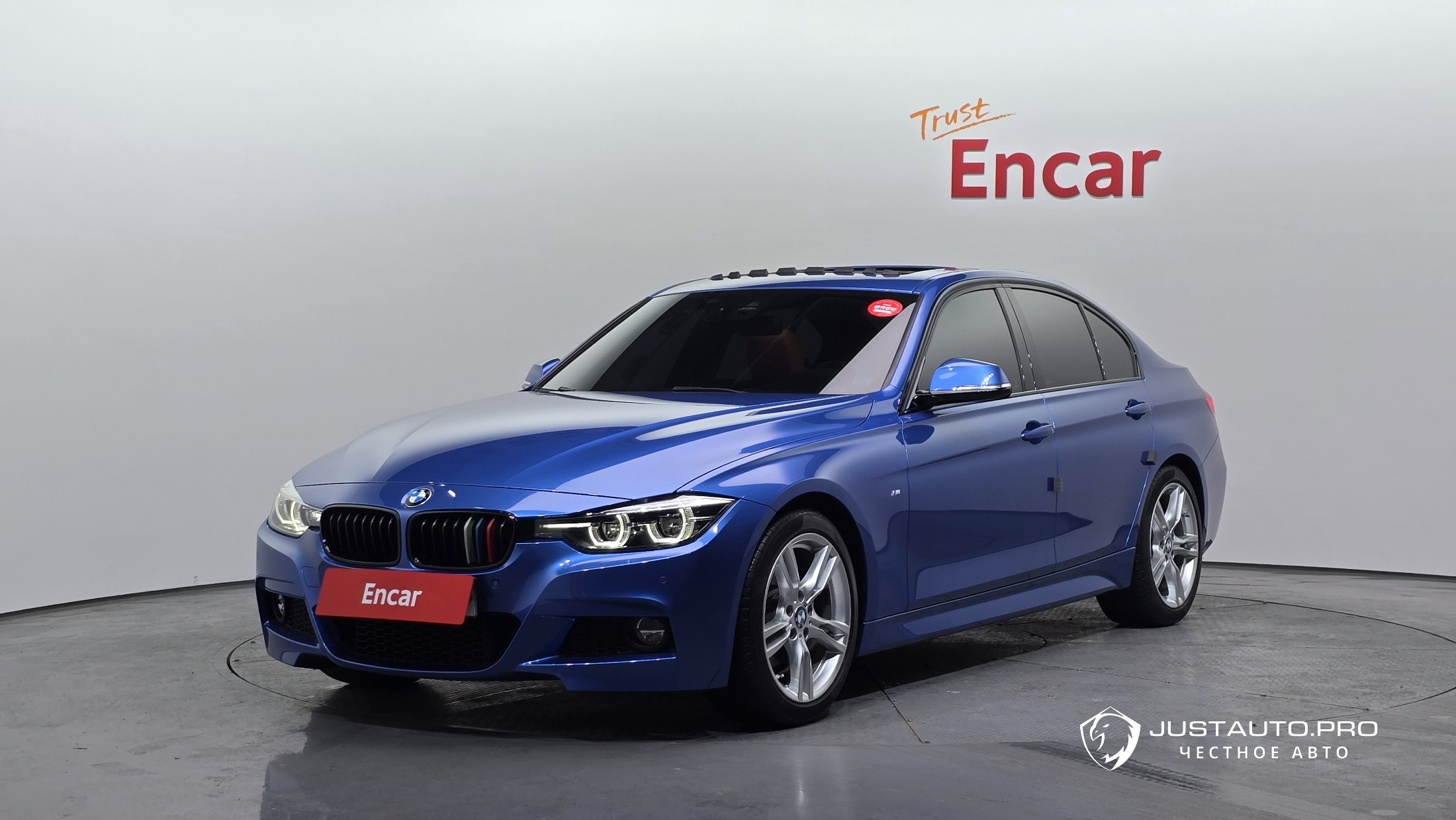 Автомобиль BMW 3-Series