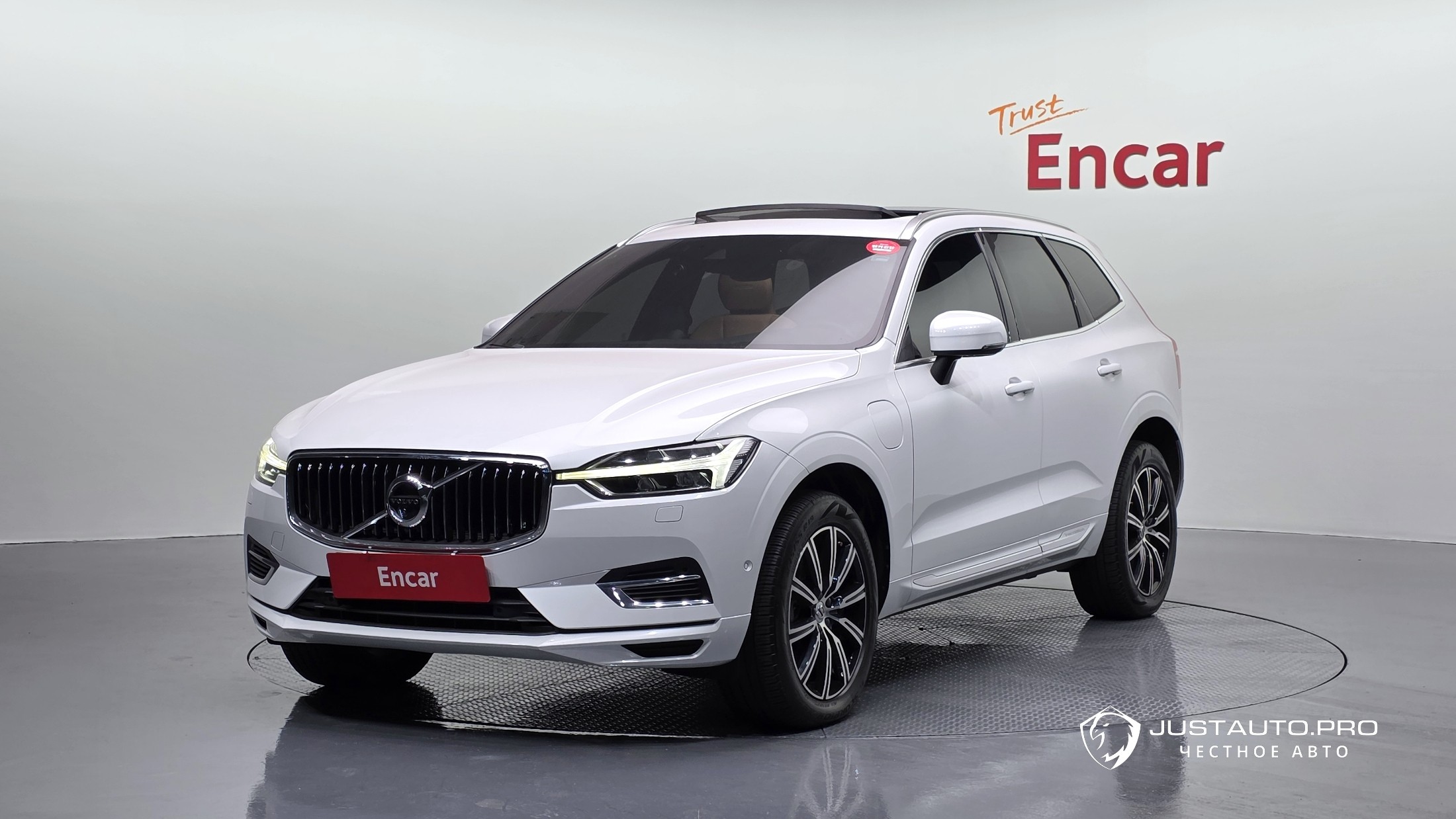 Автомобиль Volvo XC60