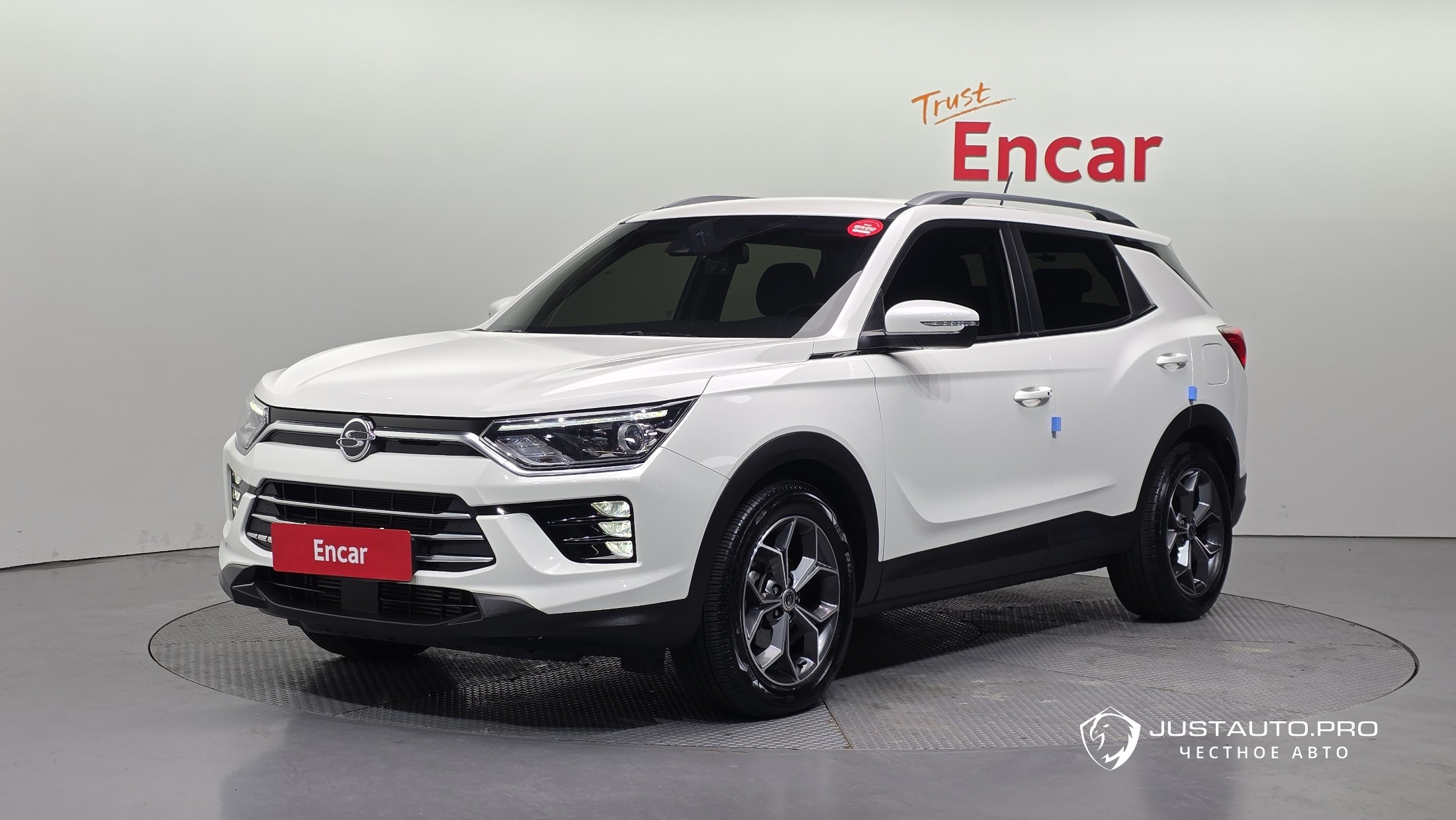 Автомобиль KG_Mobility_Ssangyong KORANDO