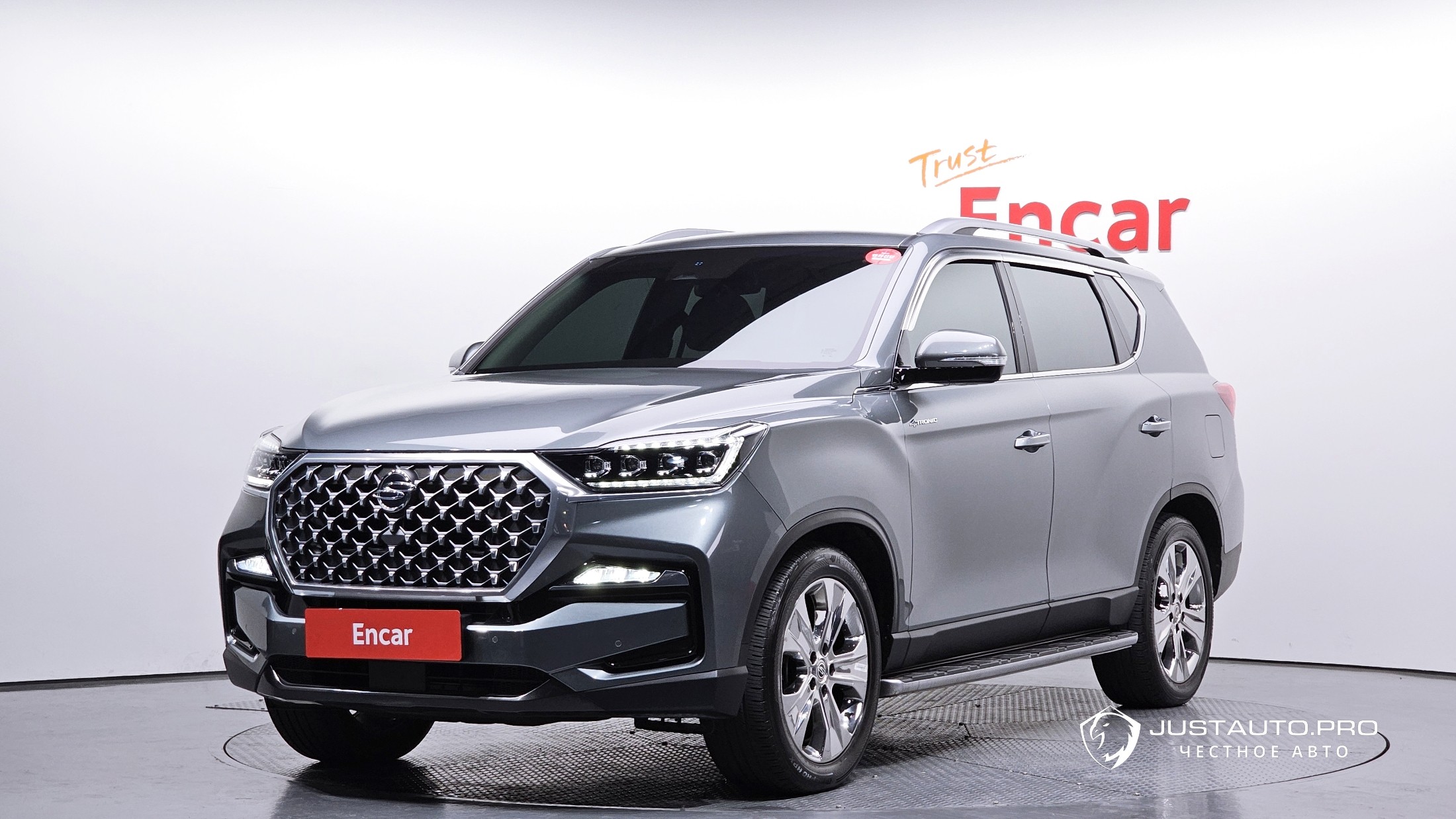 Автомобиль KG_Mobility_Ssangyong Rexton