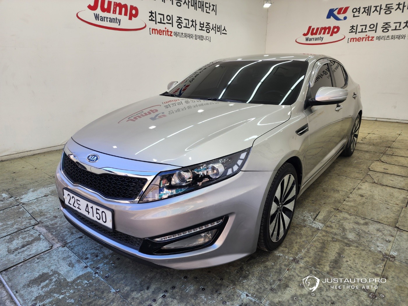 Автомобиль Kia K5