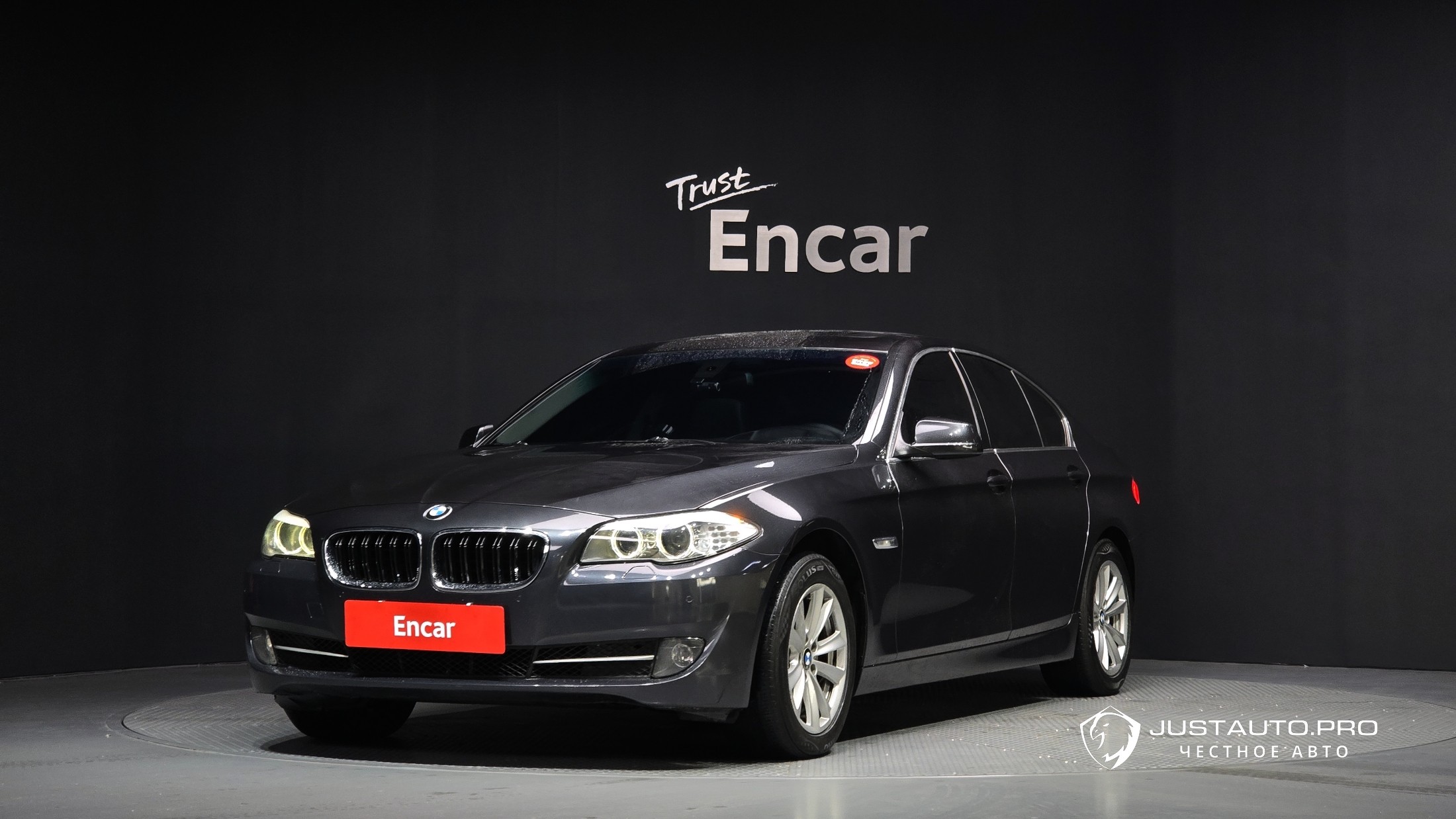 Автомобиль BMW 5-Series