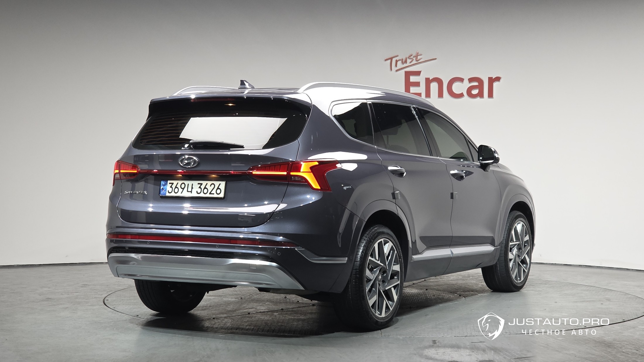 Автомобиль Hyundai Santafe