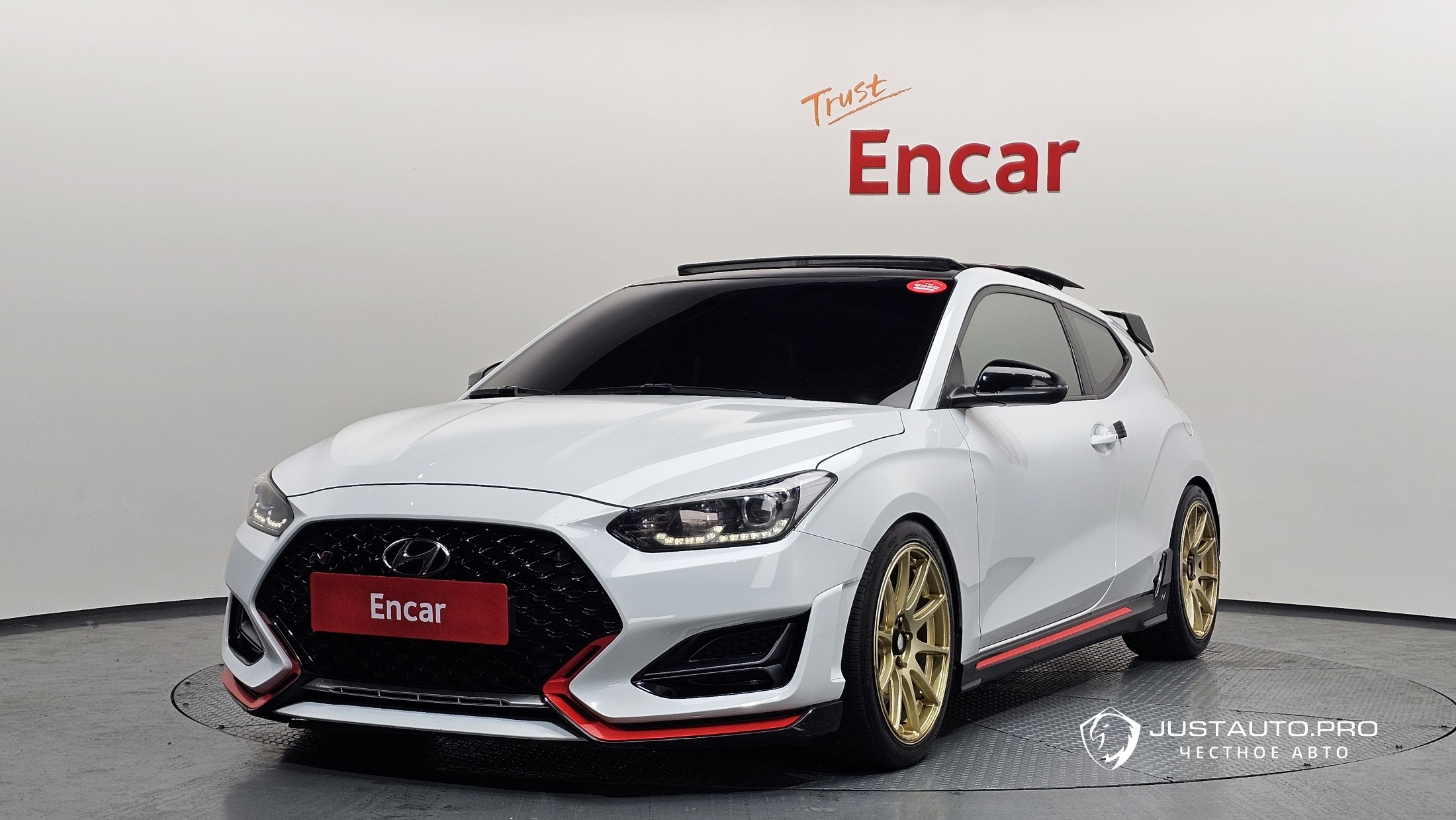 Автомобиль Hyundai Veloster