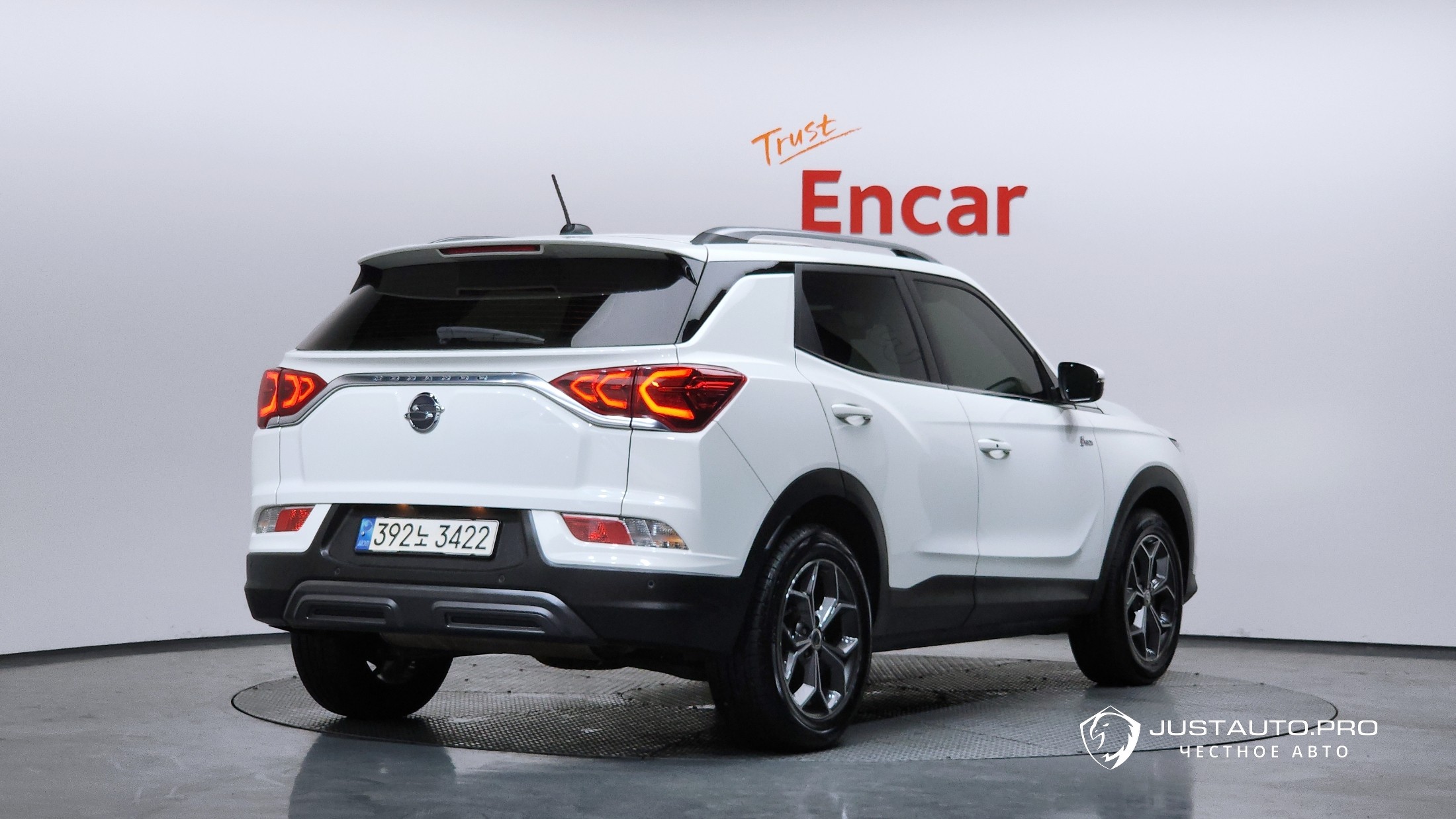 Автомобиль KG_Mobility_Ssangyong KORANDO