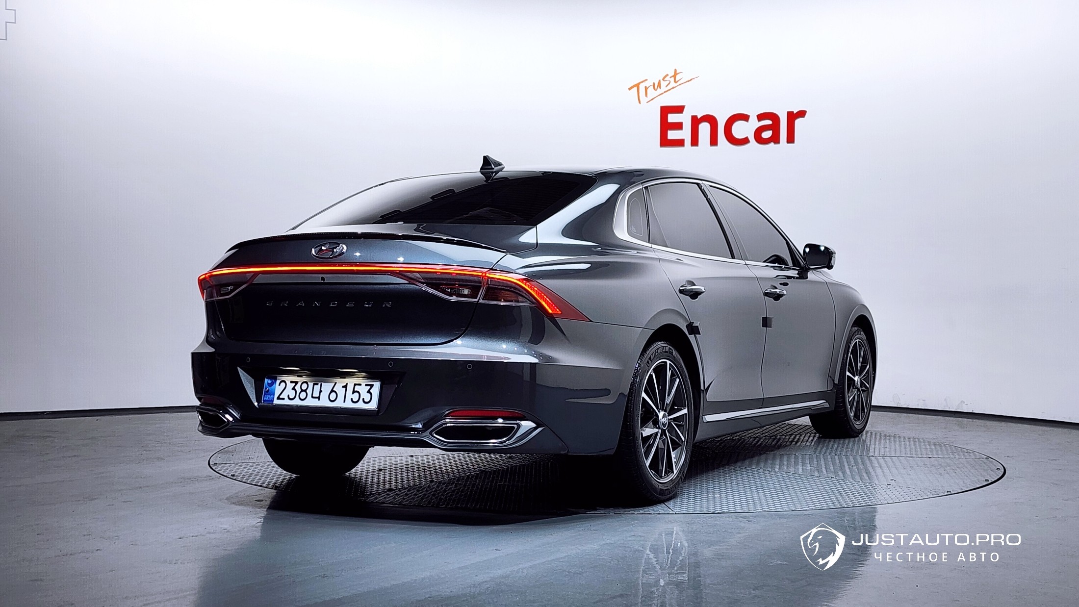 Автомобиль Hyundai Grandeur