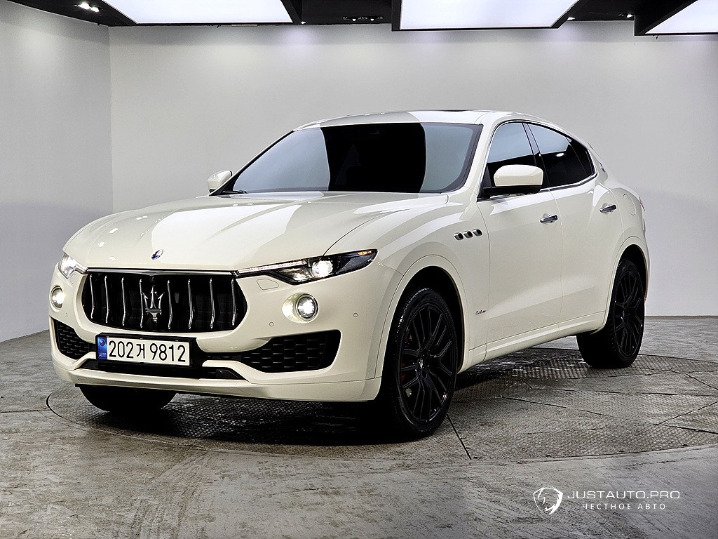 Автомобиль Maserati Levante