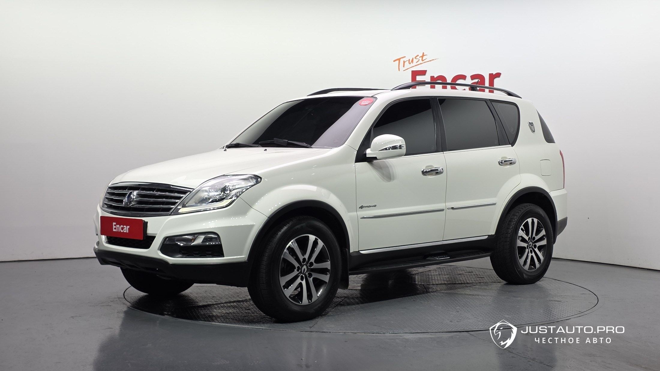 Автомобиль KG_Mobility_Ssangyong Rexton