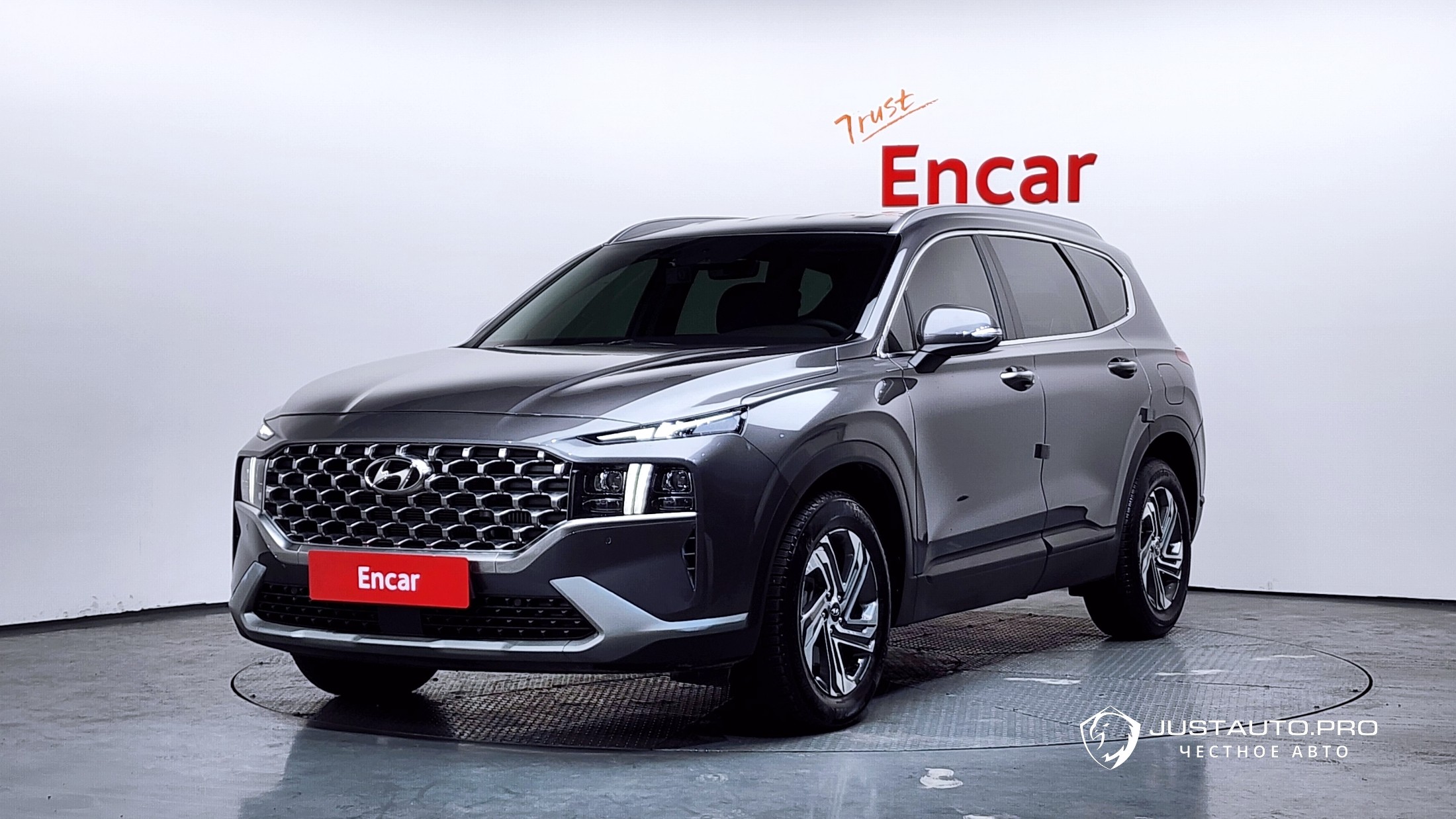 Автомобиль Hyundai Santafe