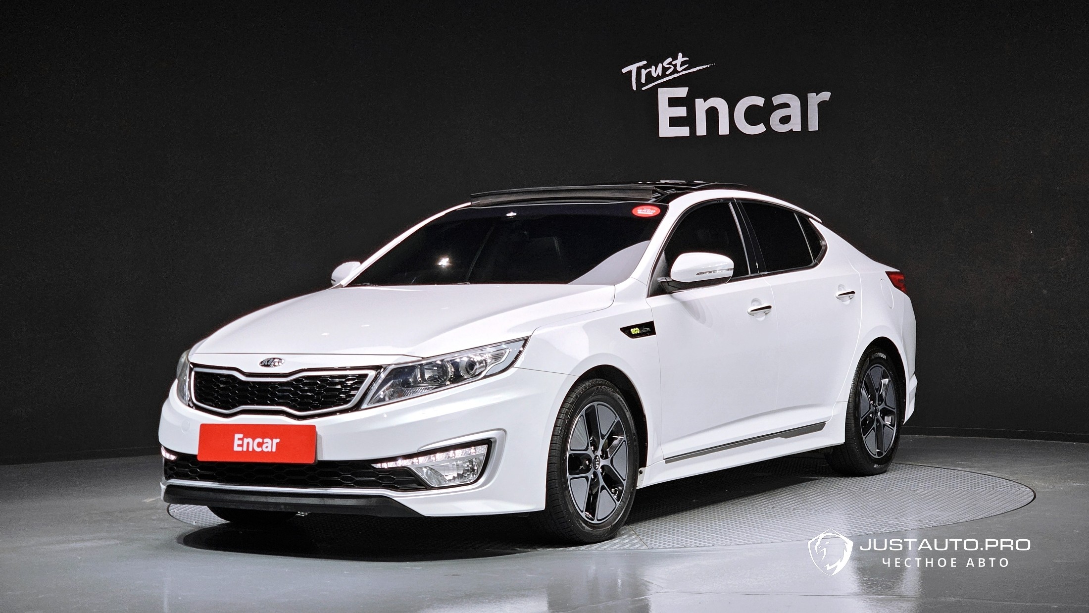 Автомобиль Kia K5