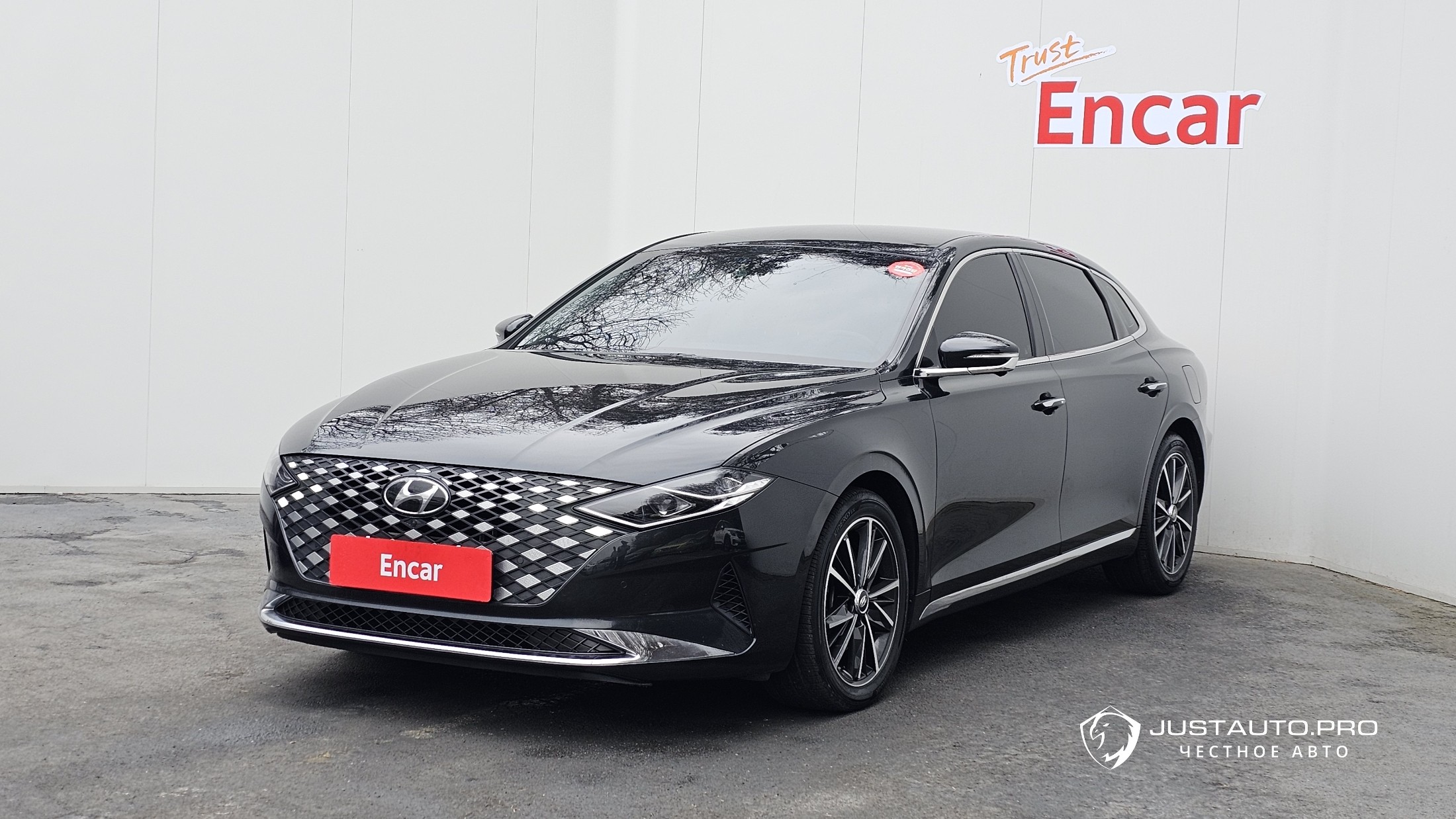 Автомобиль Hyundai Grandeur