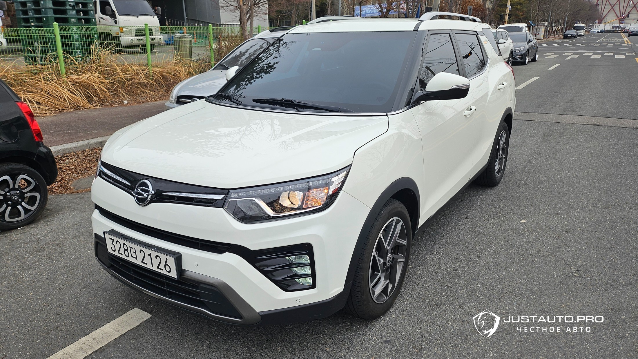 Автомобиль KG_Mobility_Ssangyong TIBOLI