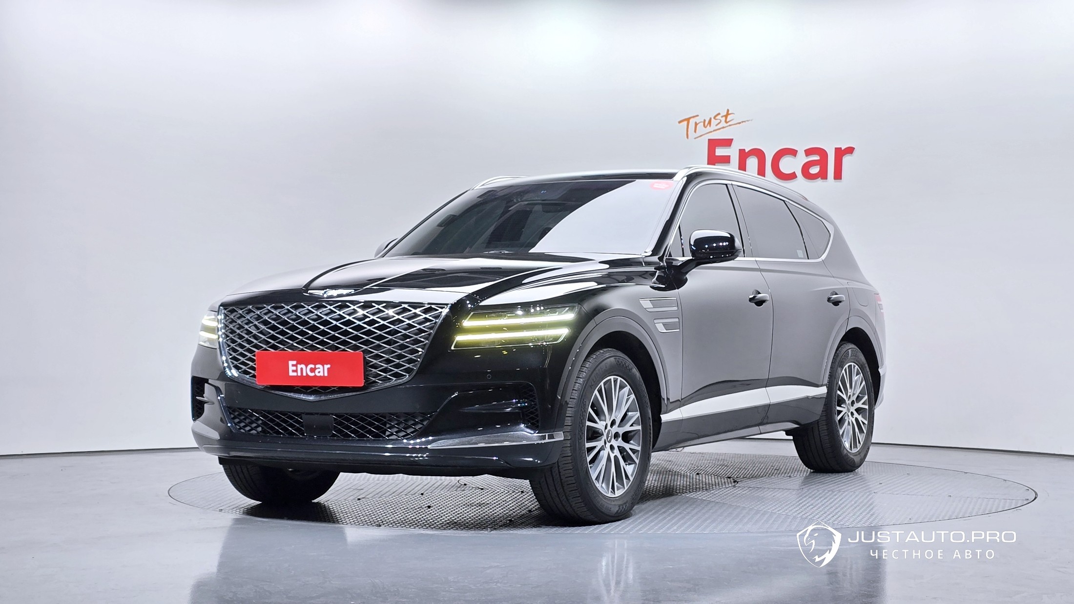 Автомобиль Genesis GV80