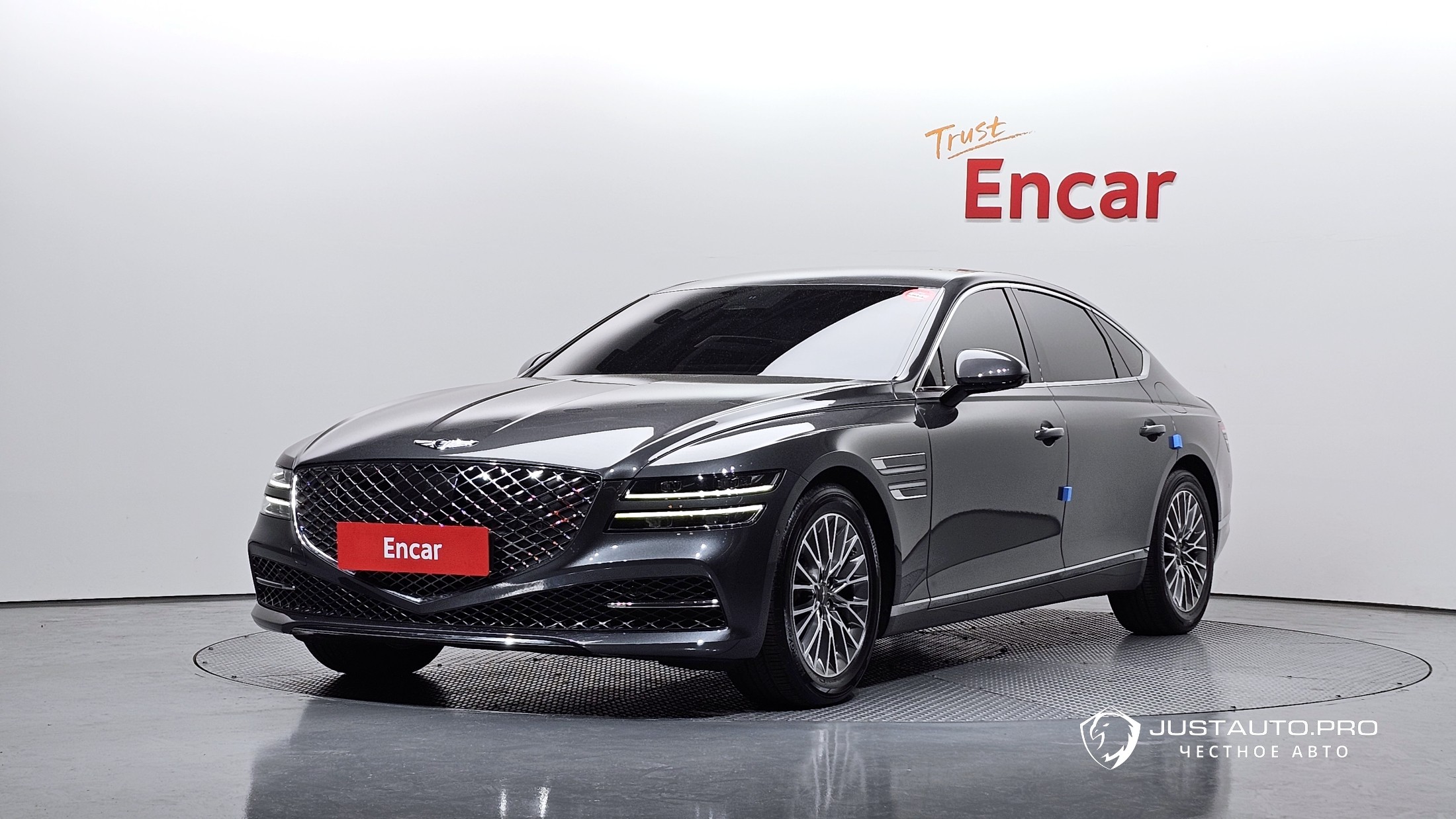 Автомобиль Genesis G80