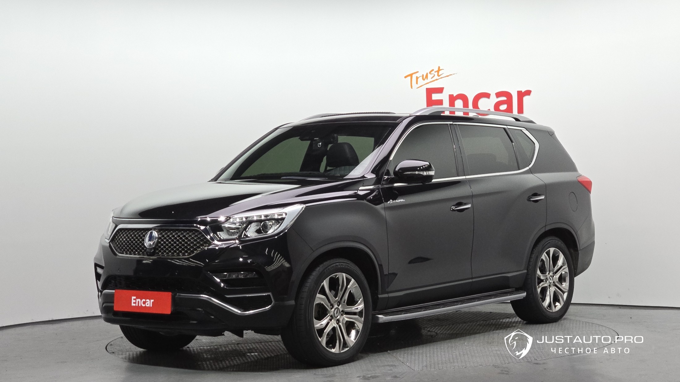 Автомобиль KG_Mobility_Ssangyong Rexton