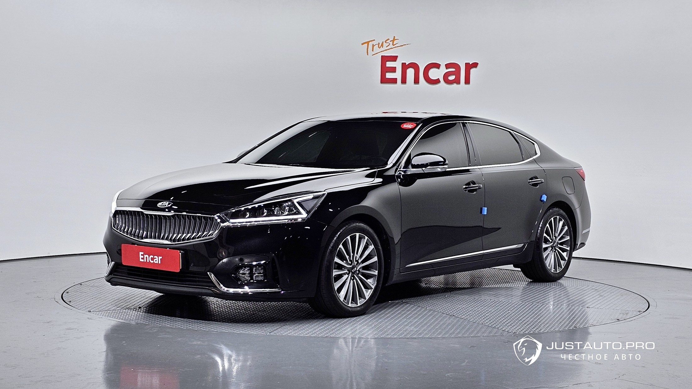 Автомобиль Kia K7