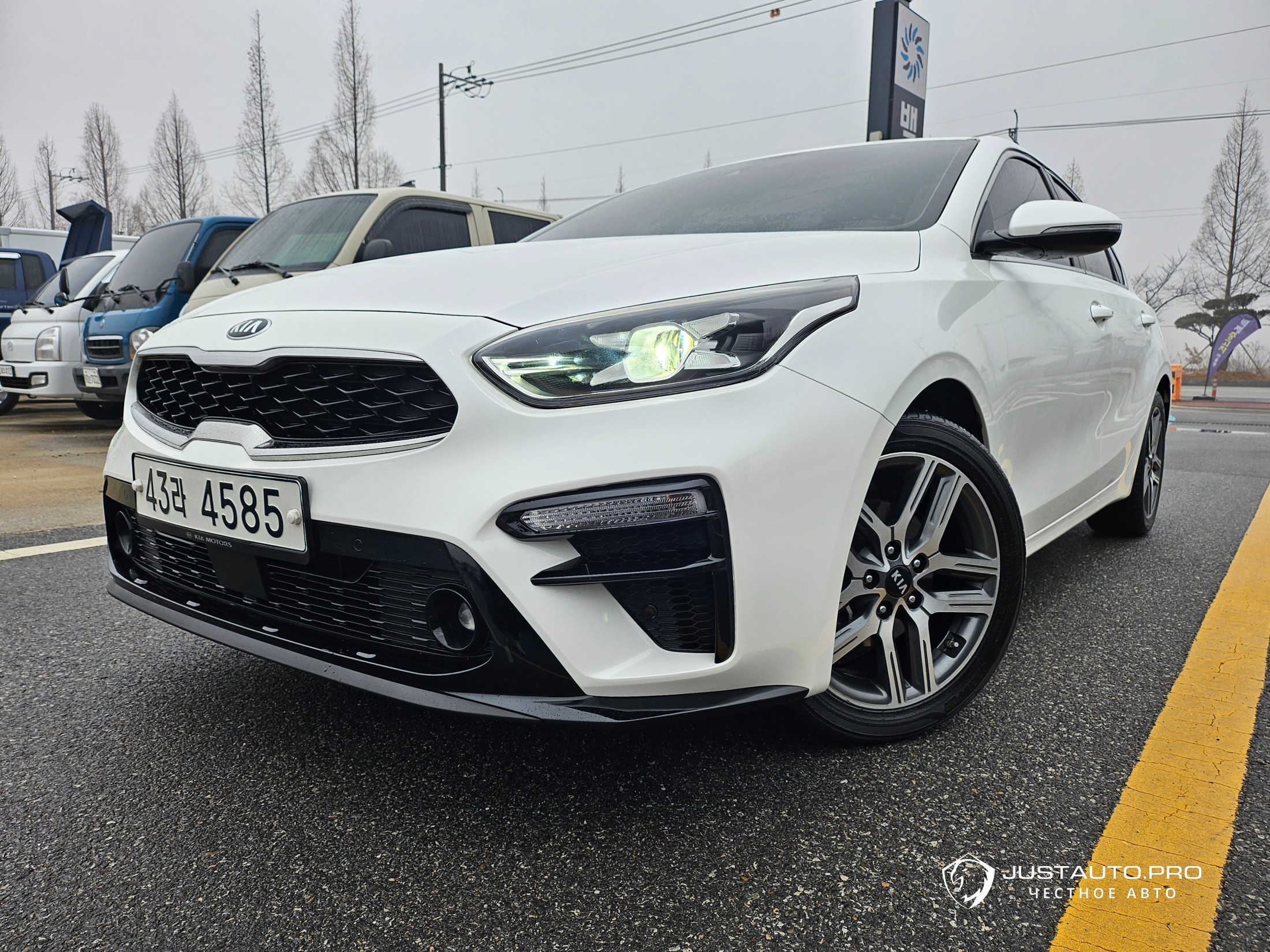 Автомобиль Kia K3