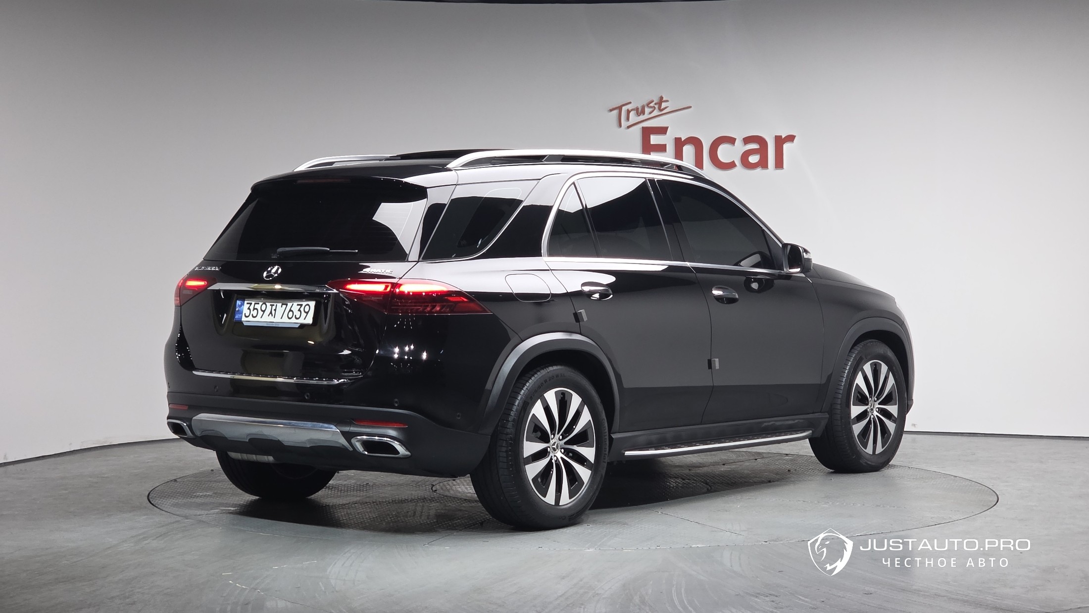 Автомобиль Mercedes-Benz GLE-Class