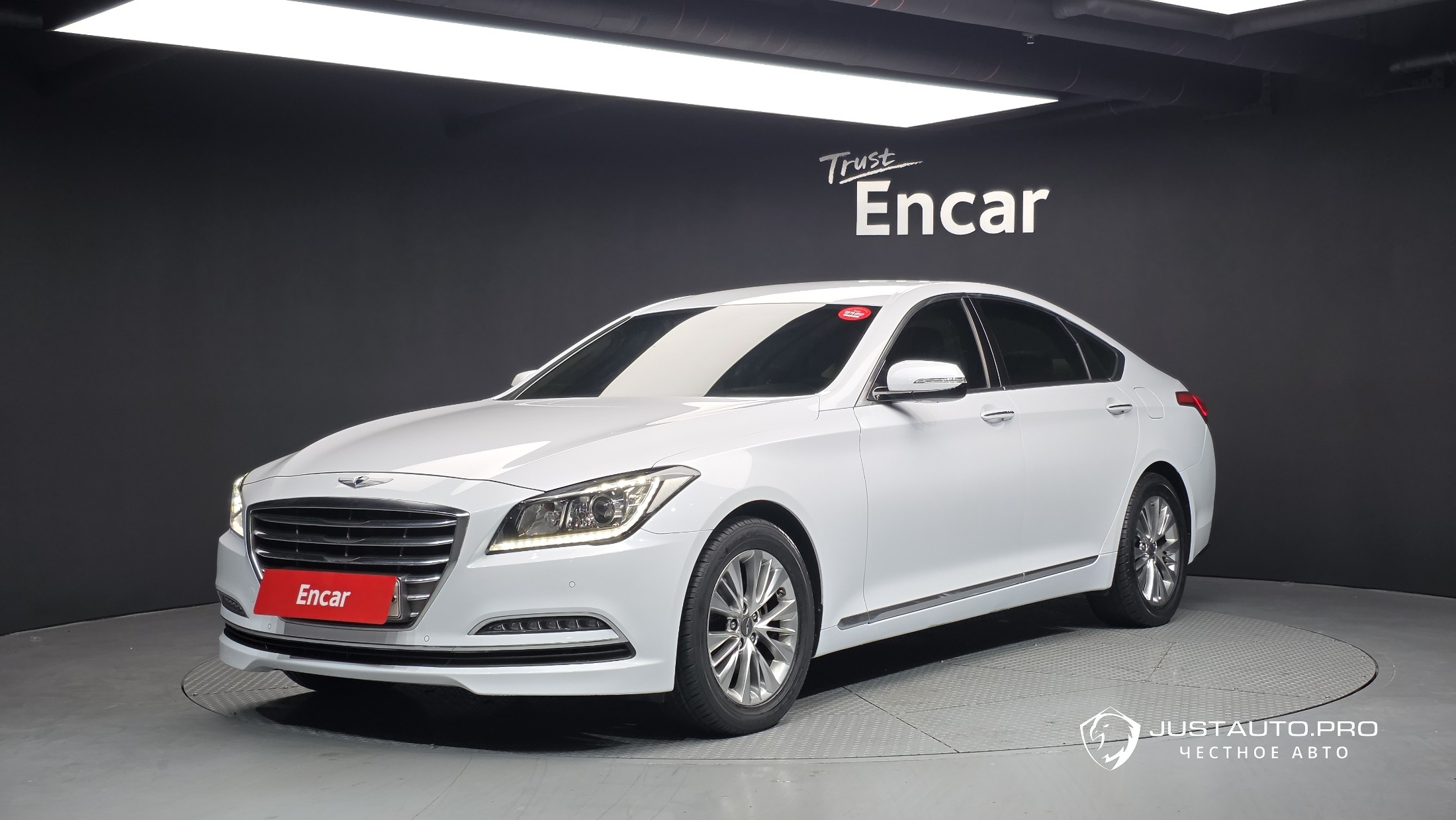 Автомобиль Hyundai Genesis