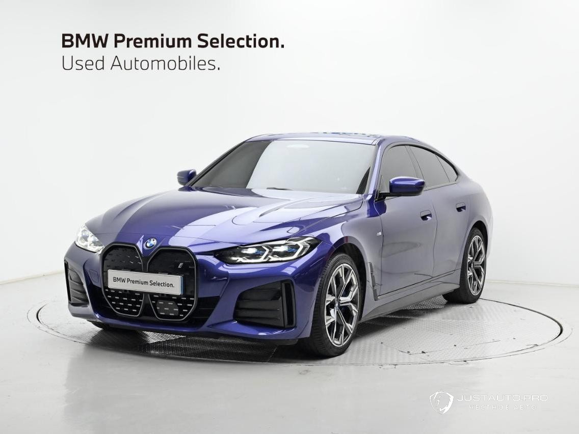 Автомобиль BMW i4