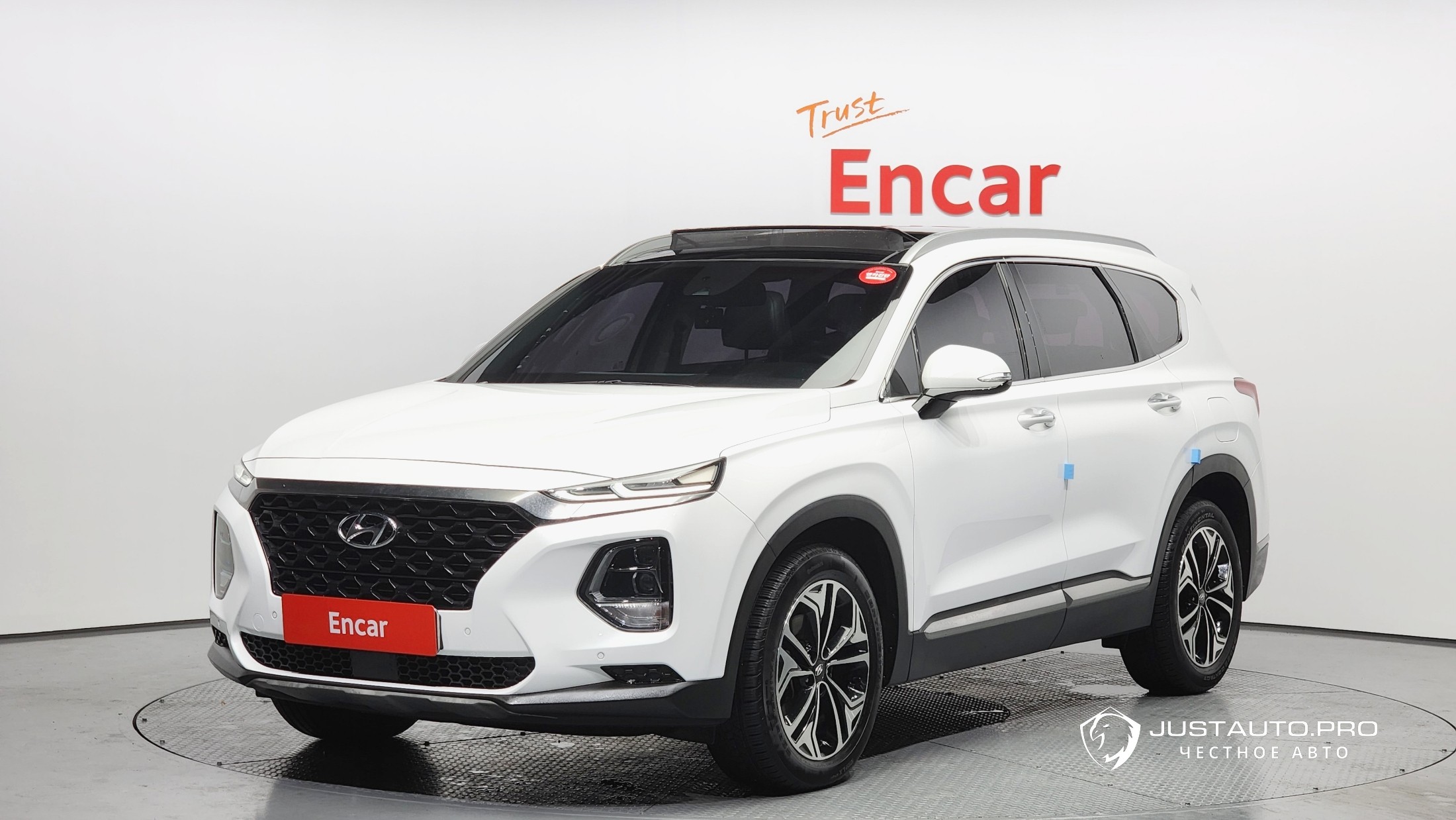 Автомобиль Hyundai Santafe