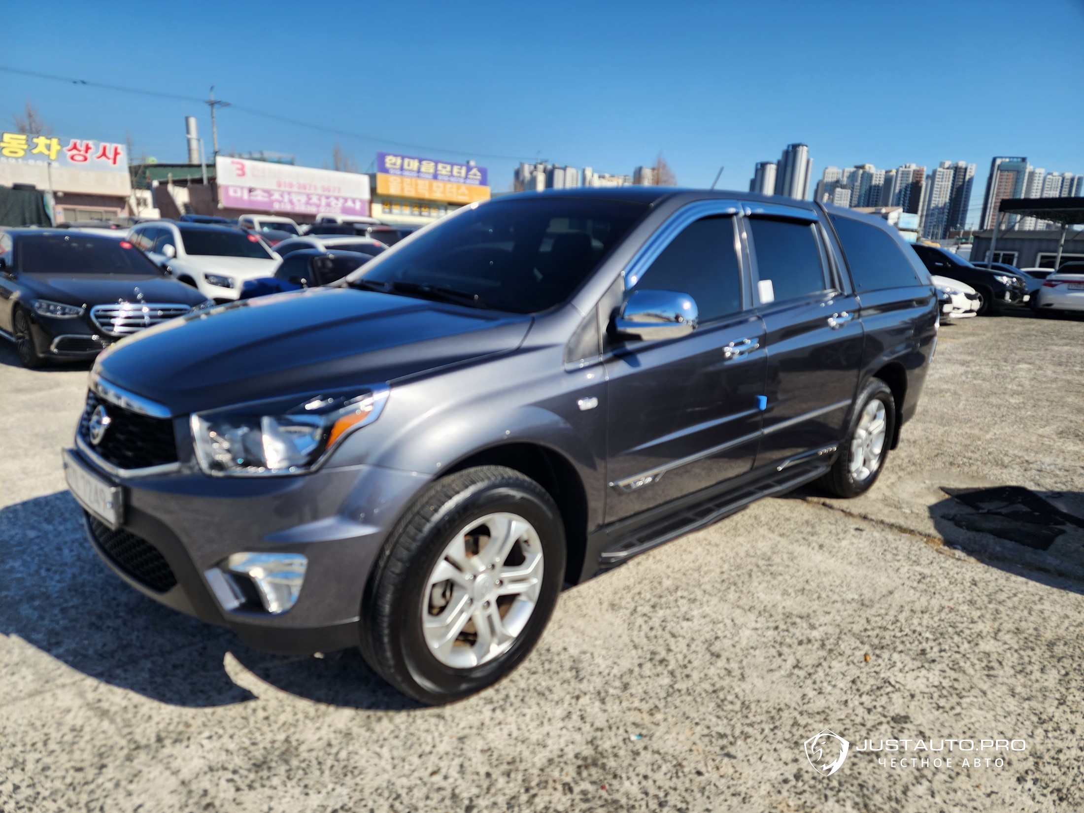 Автомобиль KG_Mobility_Ssangyong KORANDO