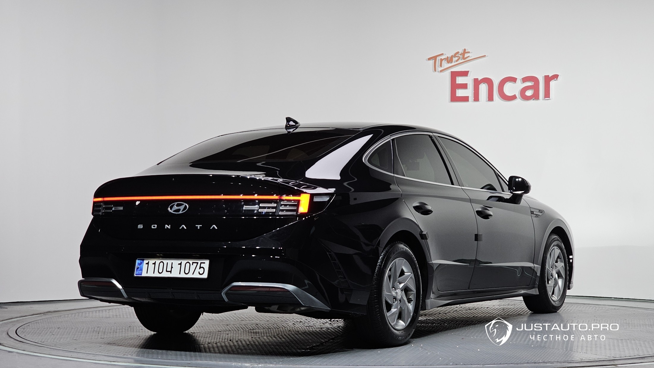 Автомобиль Hyundai Sonata