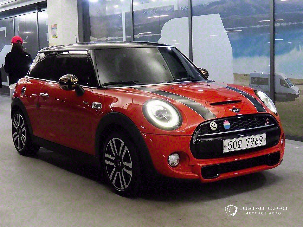 Автомобиль Mini Cooper