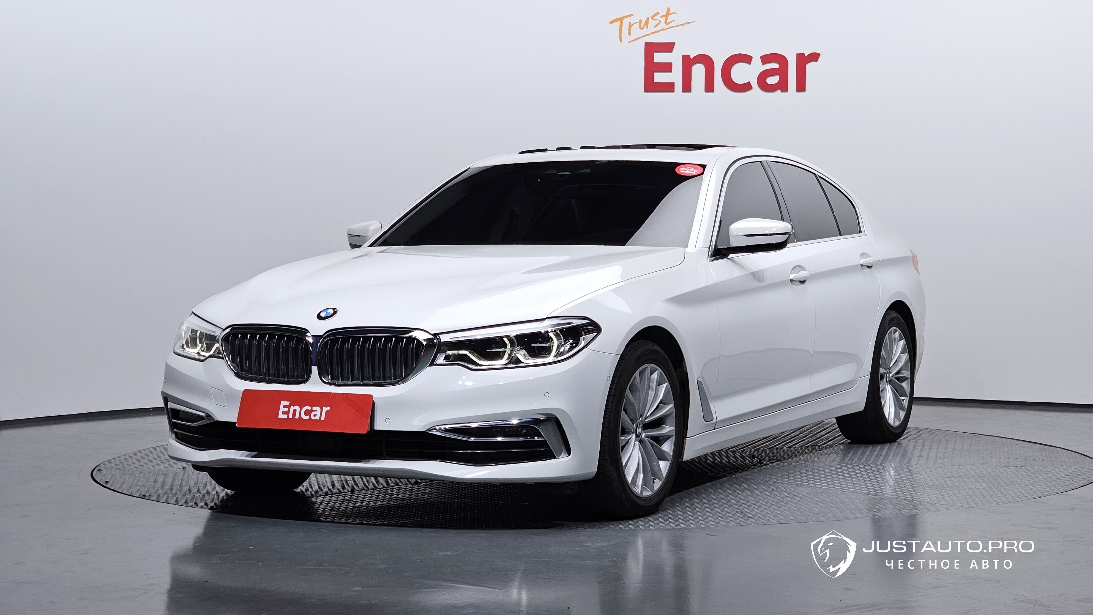 Автомобиль BMW 5-Series