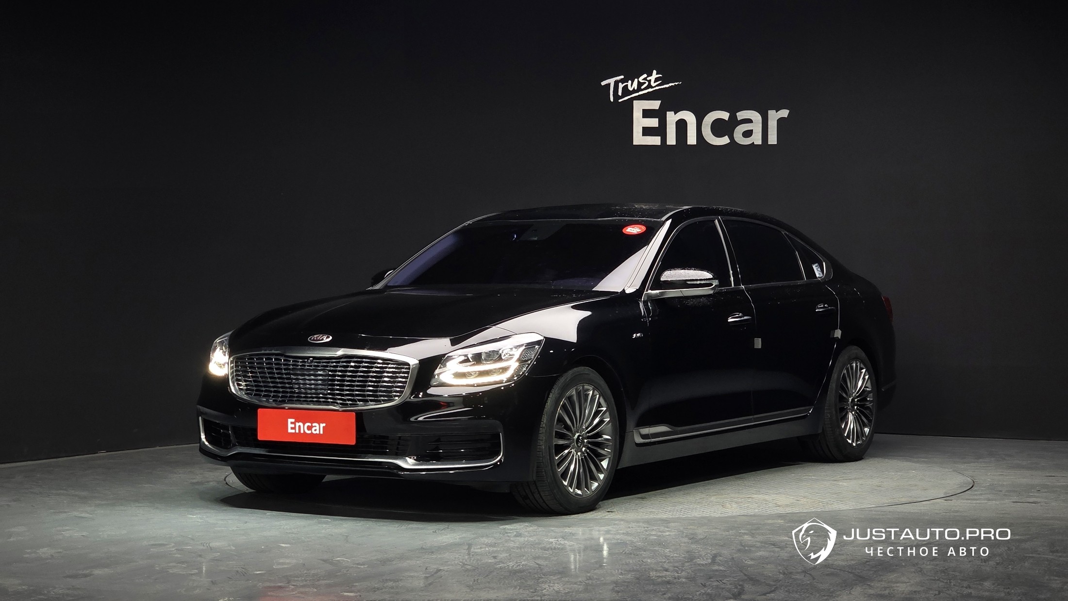 Автомобиль Kia K9