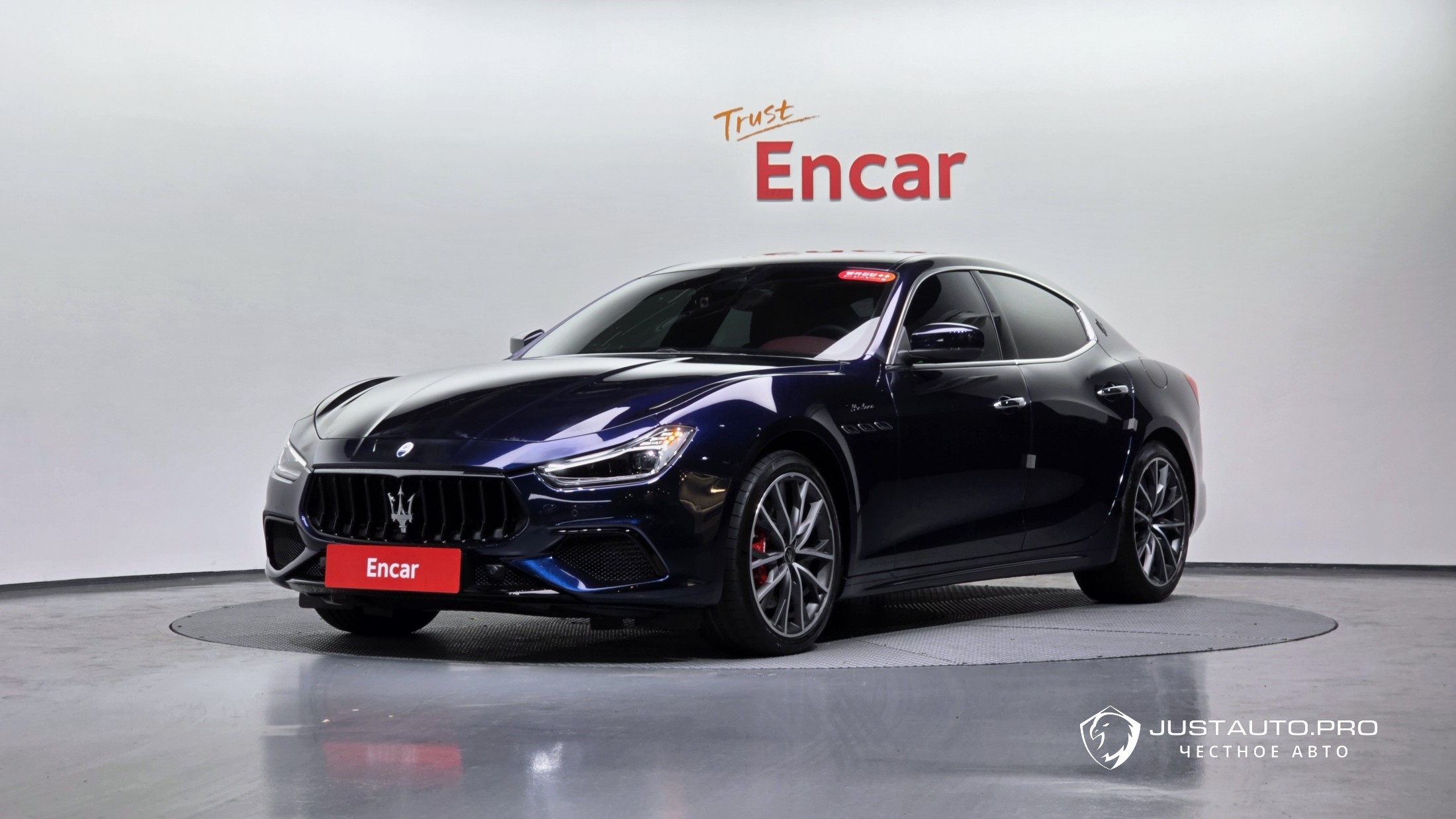 Автомобиль Maserati Ghibli