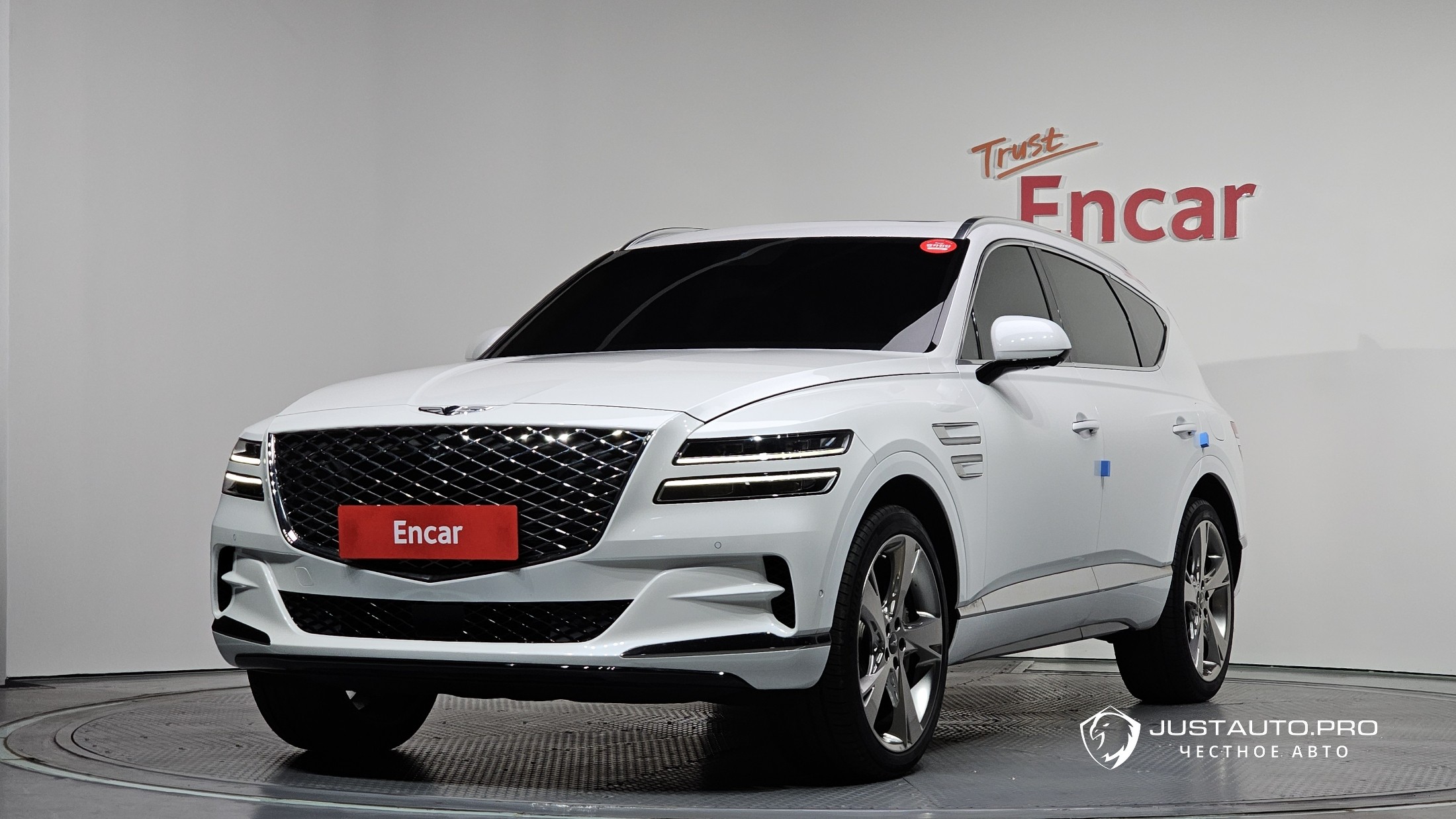 Автомобиль Genesis GV80