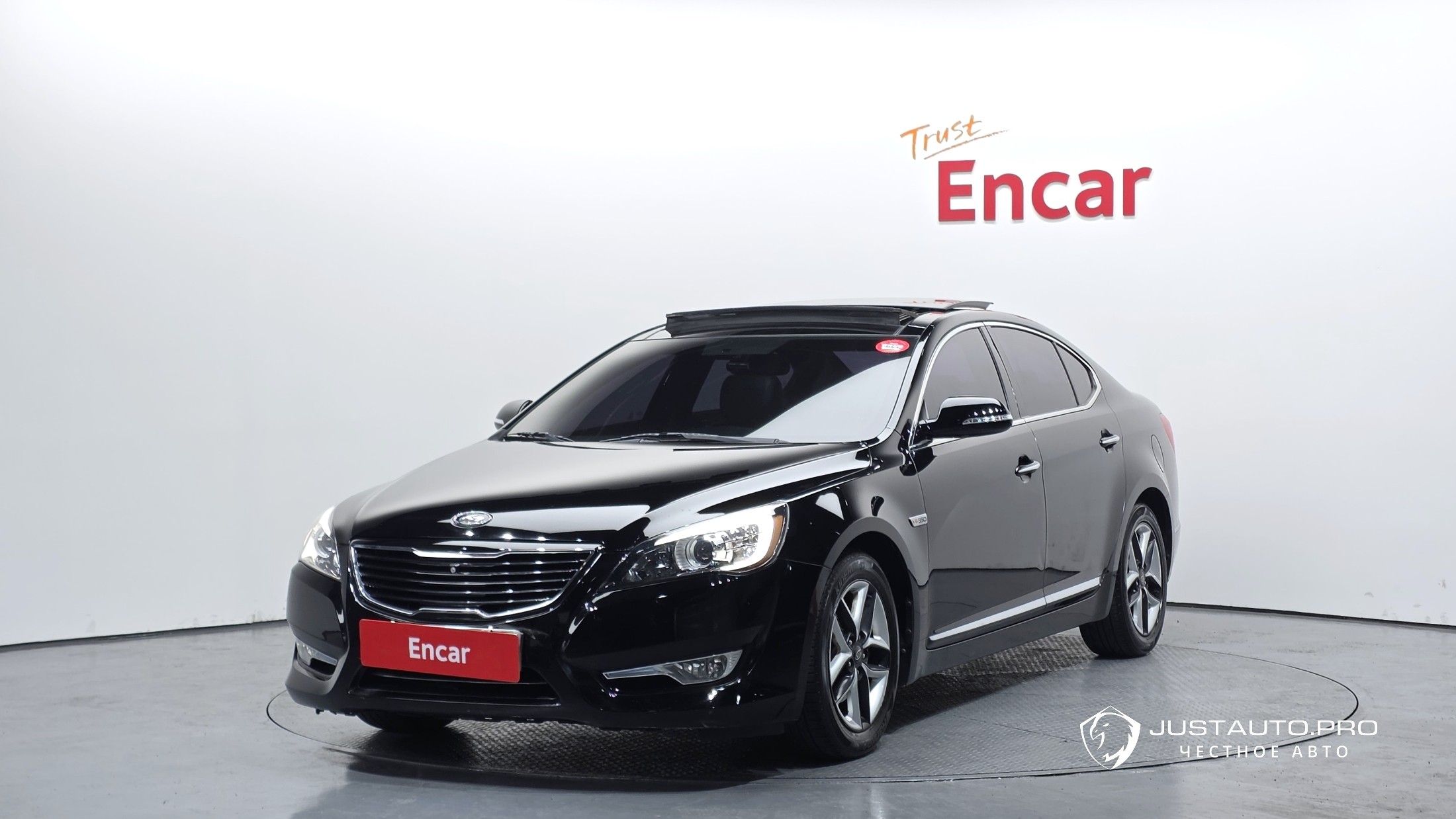 Автомобиль Kia K7