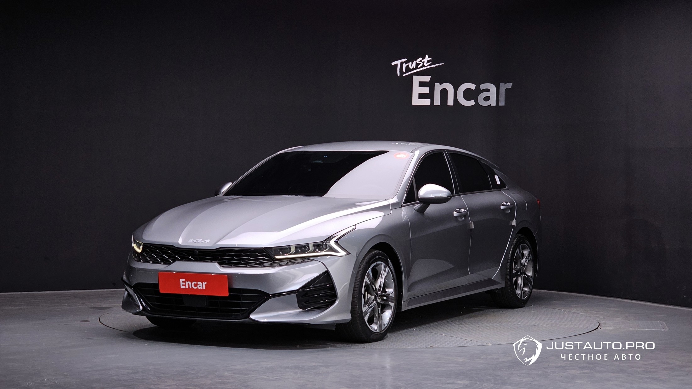 Автомобиль Kia K5