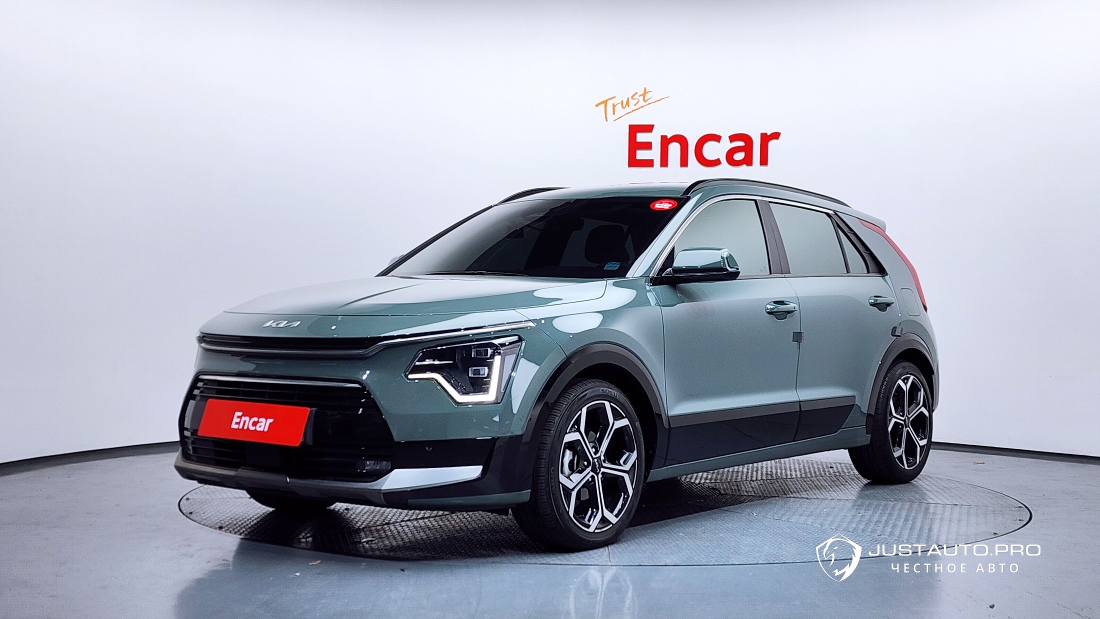 Автомобиль Kia Niro