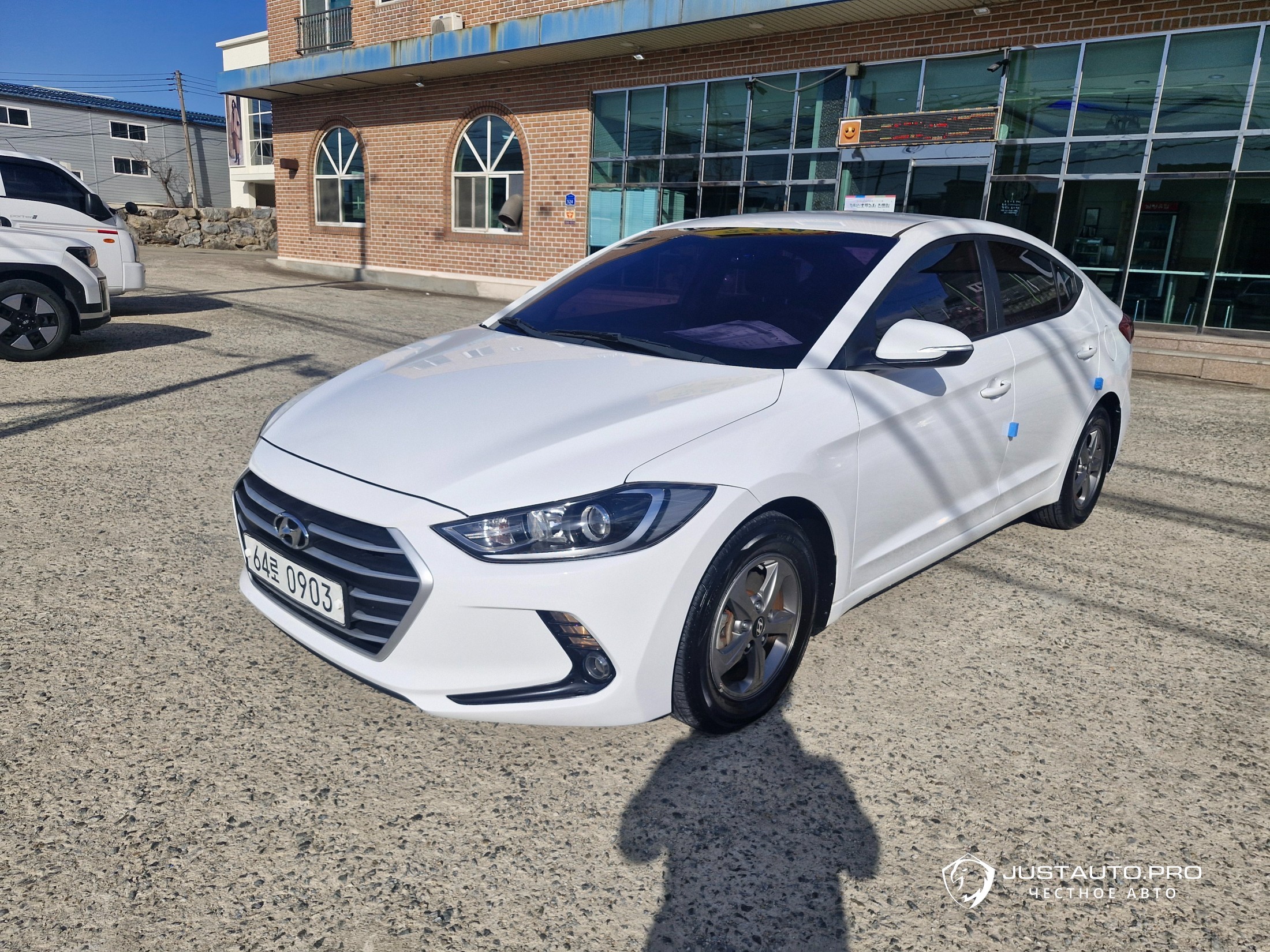 Автомобиль Hyundai AVANTE