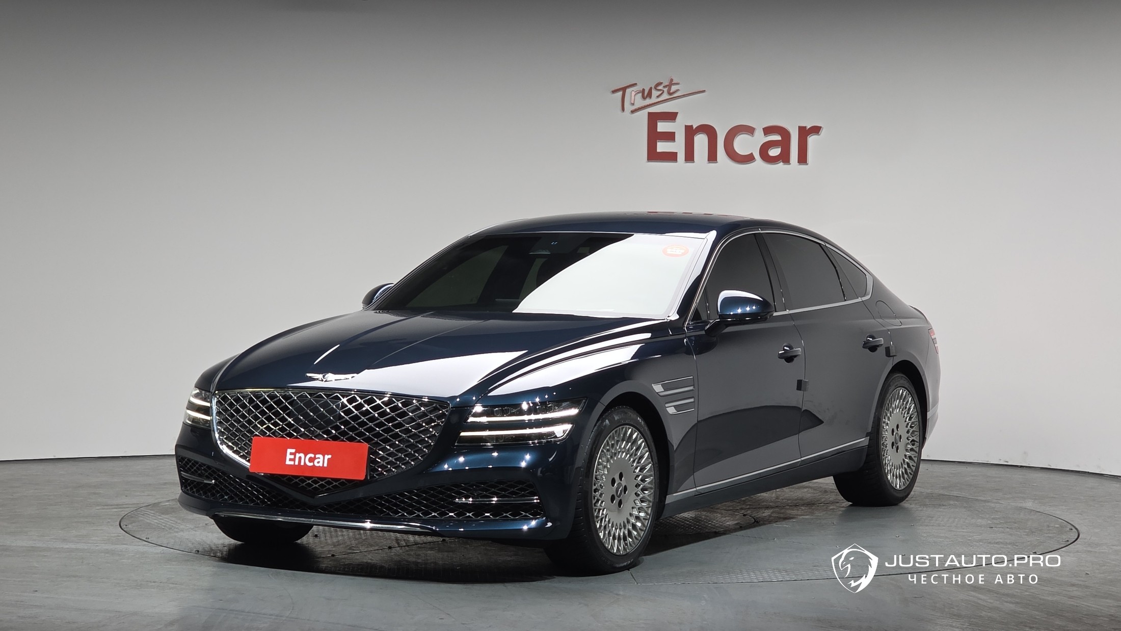 Автомобиль Genesis G80