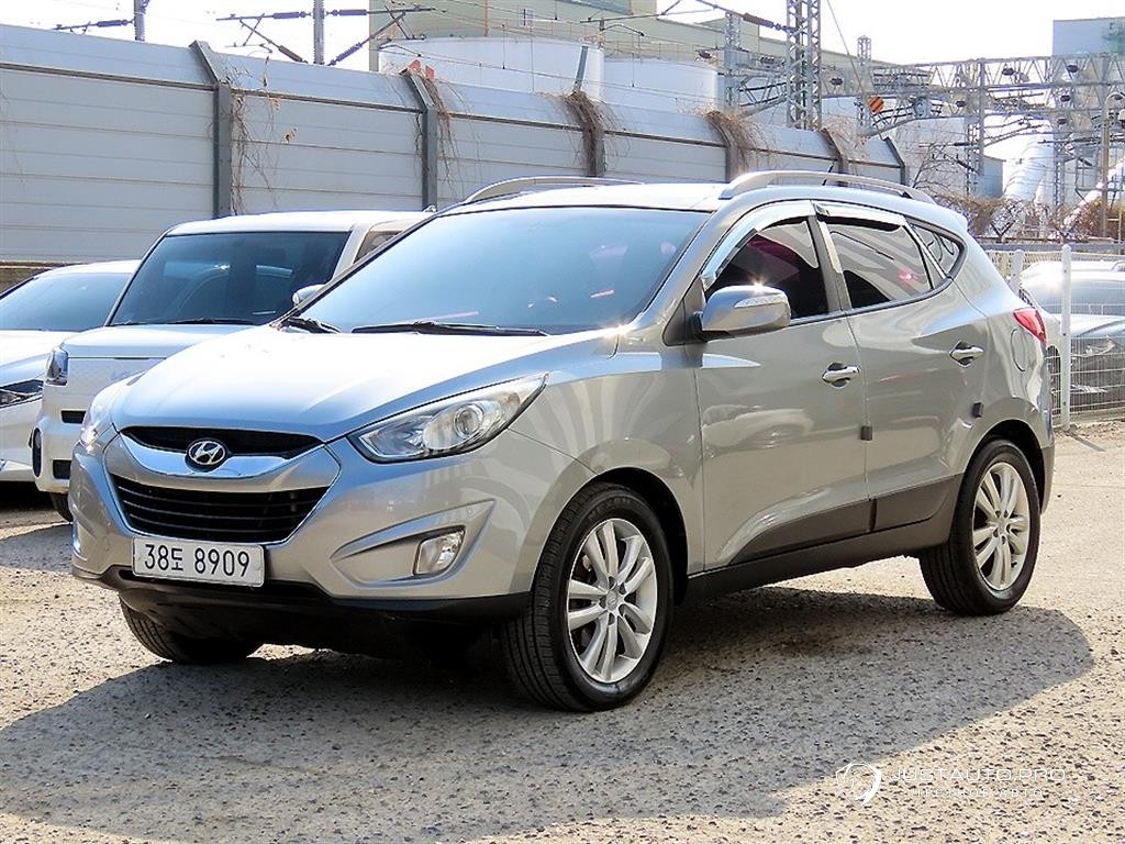 Автомобиль Hyundai Tucson