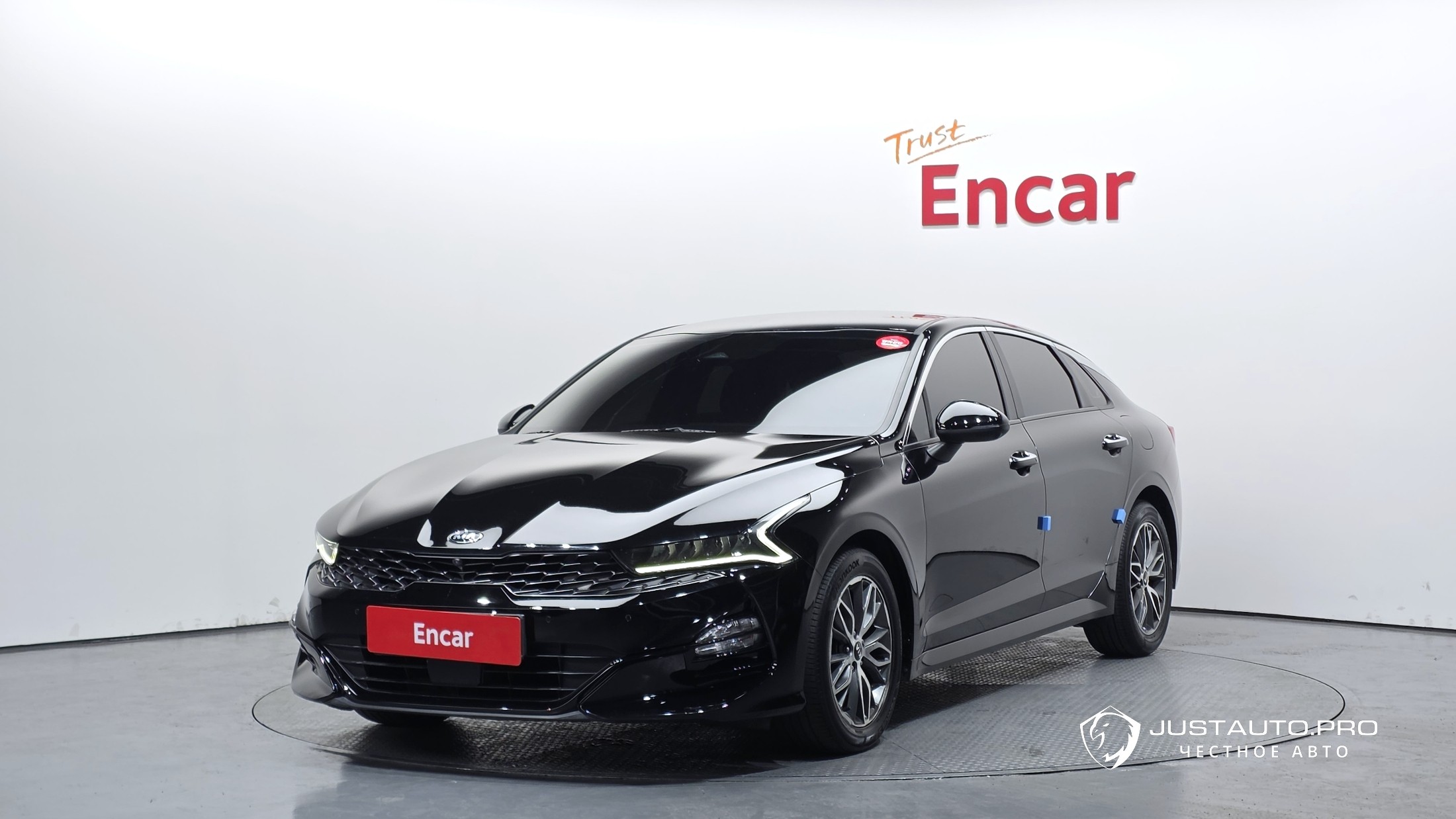 Автомобиль Kia K5