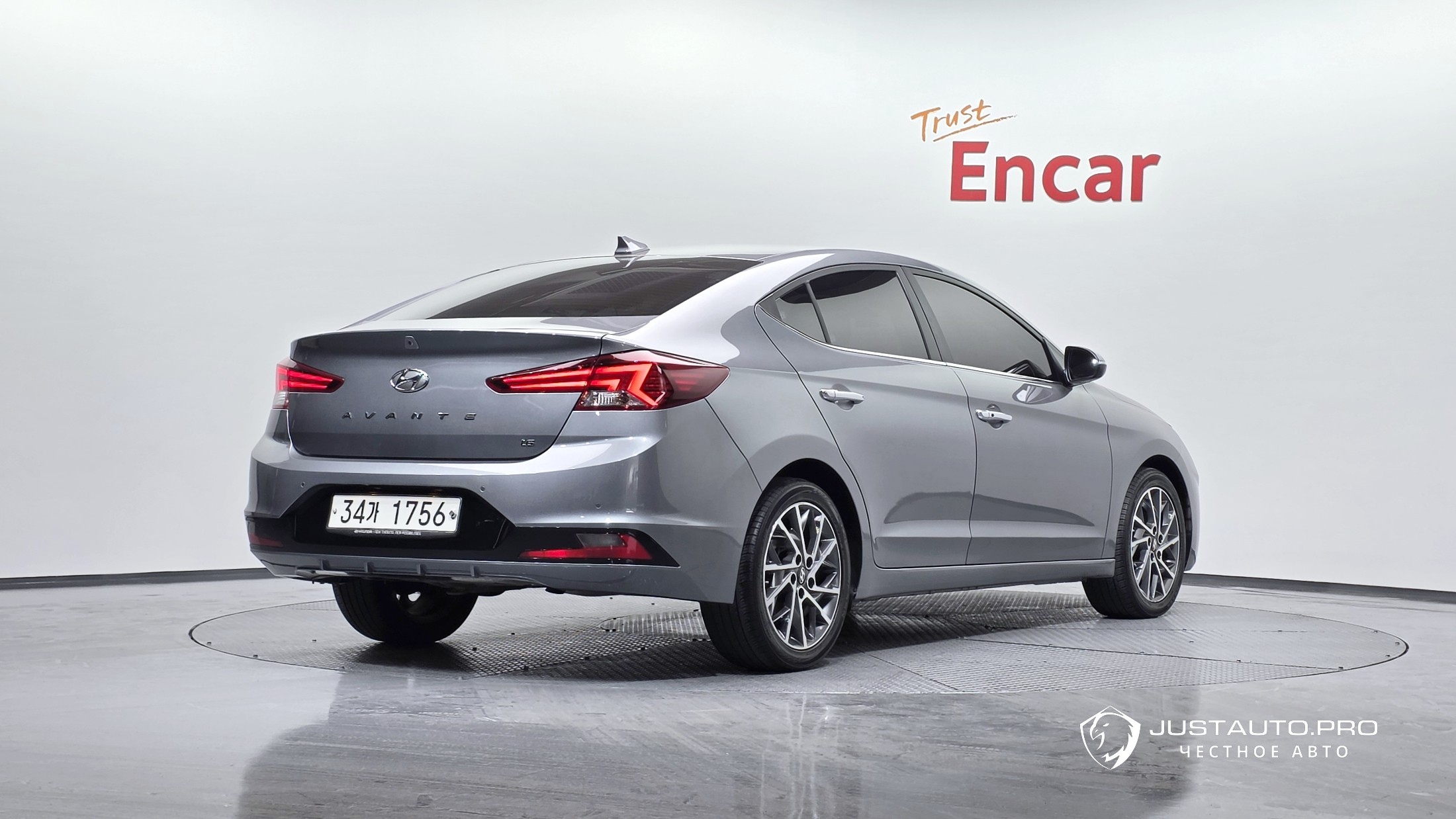 Автомобиль Hyundai AVANTE