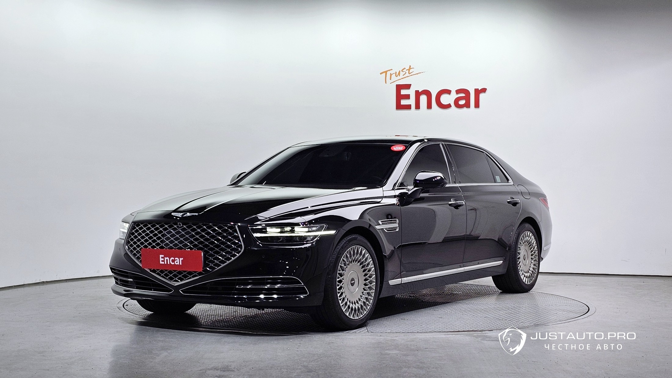 Автомобиль Genesis G90