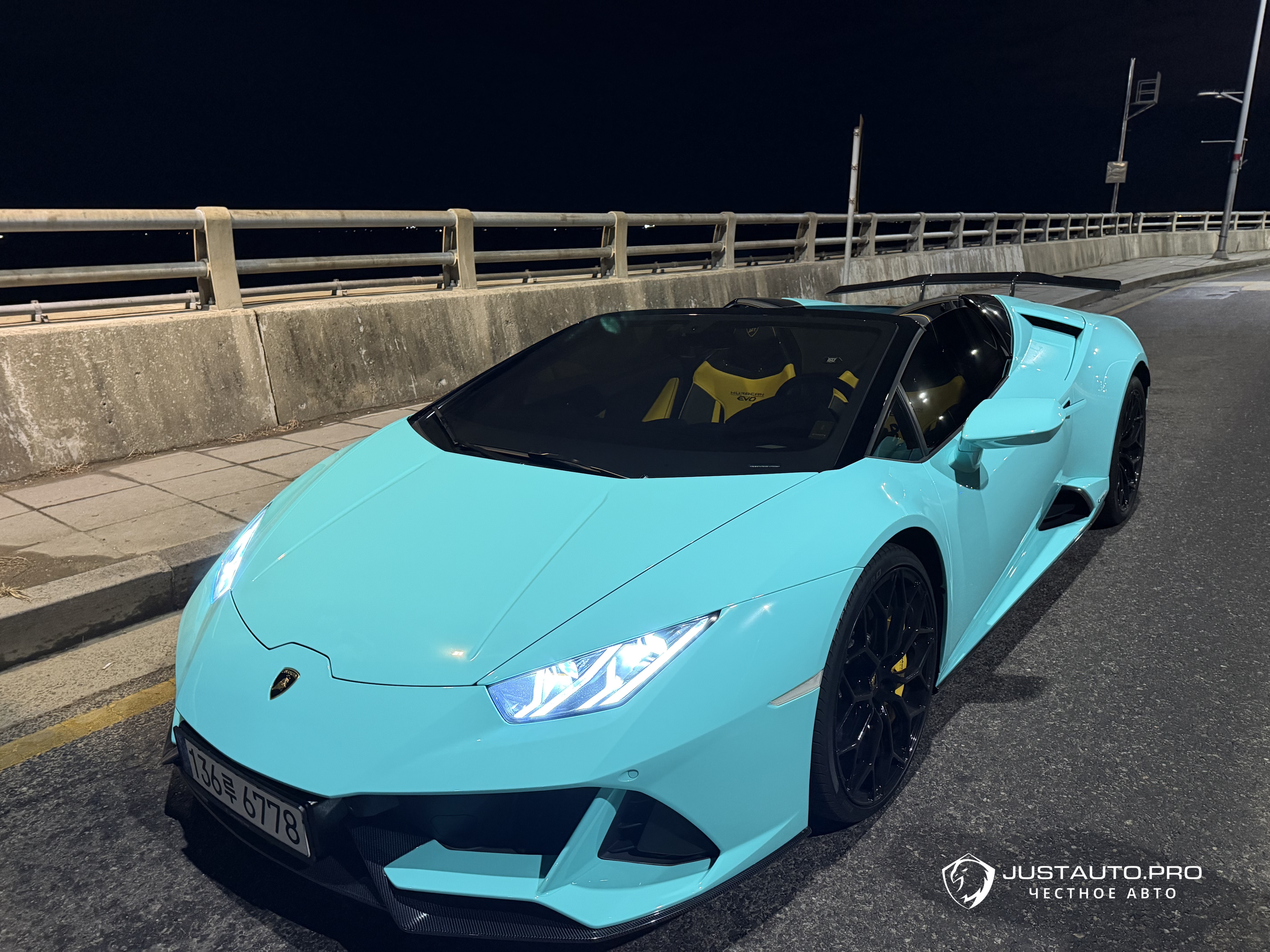 Автомобиль Lamborghini Huracan