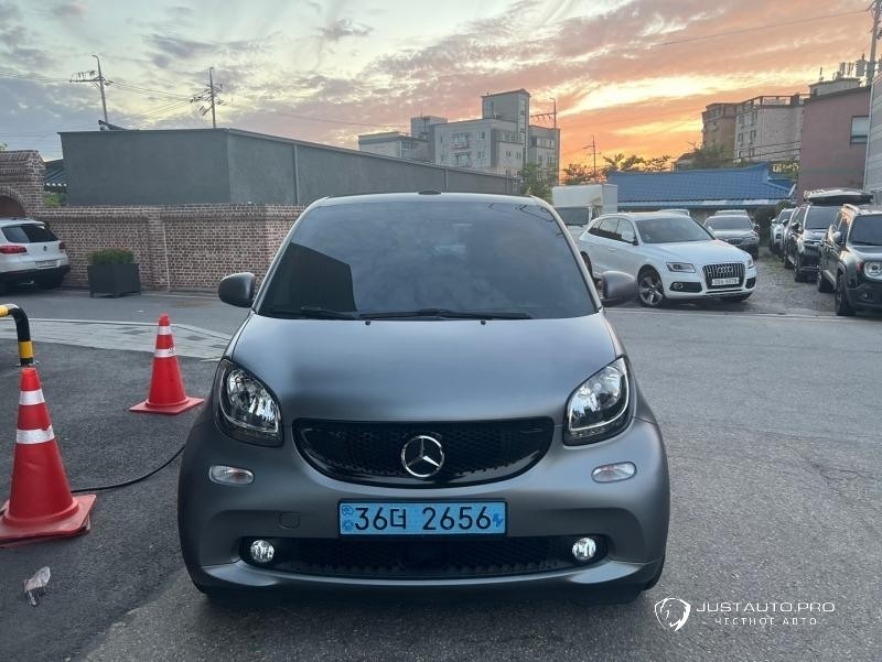 Автомобиль Smart Fortwo