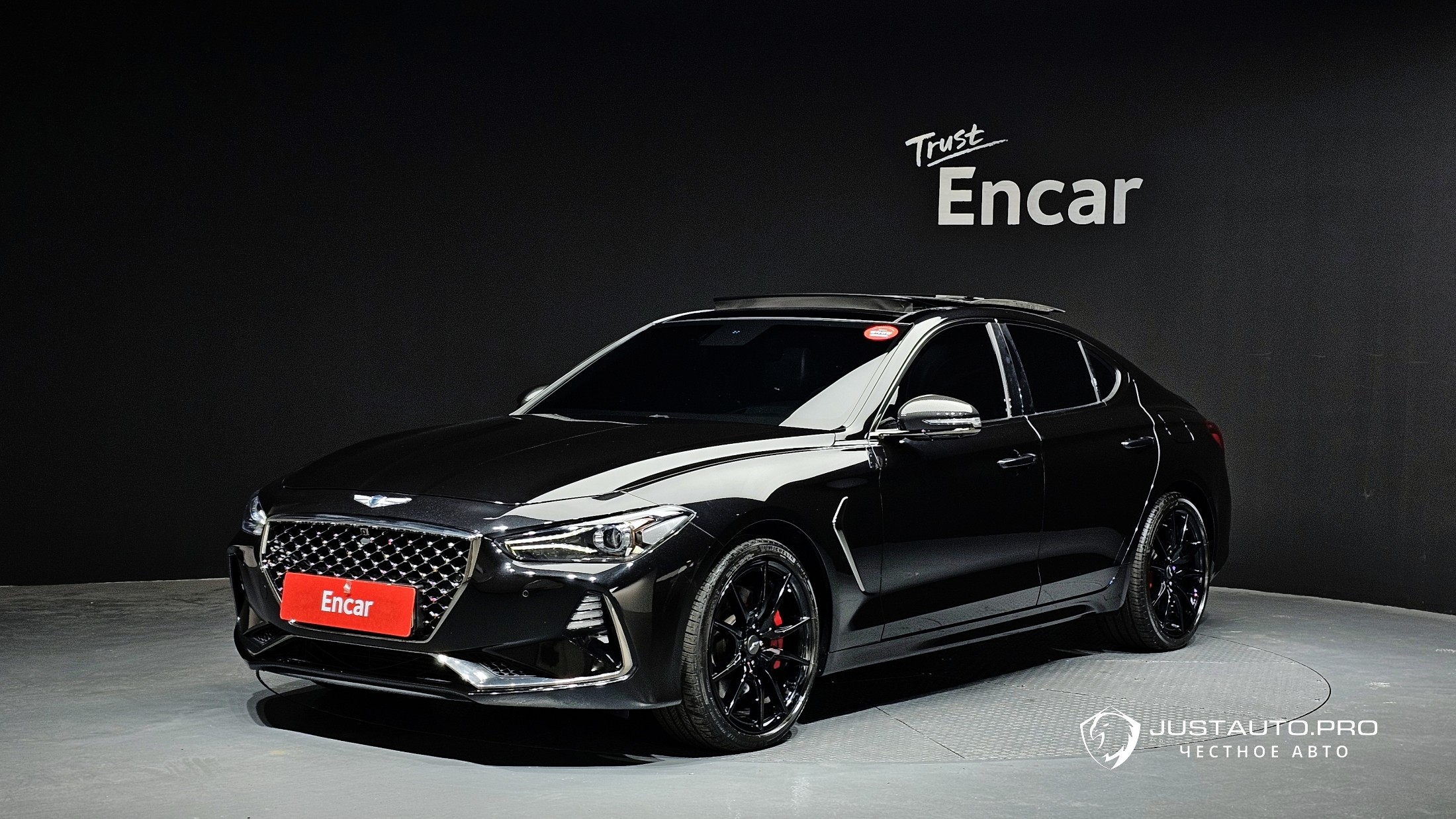 Автомобиль Genesis G70