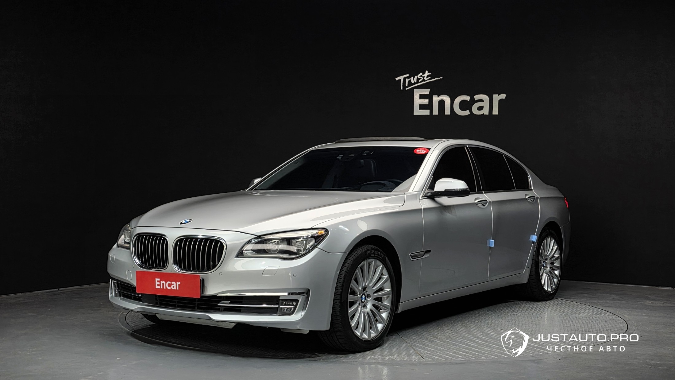 Автомобиль BMW 7-Series