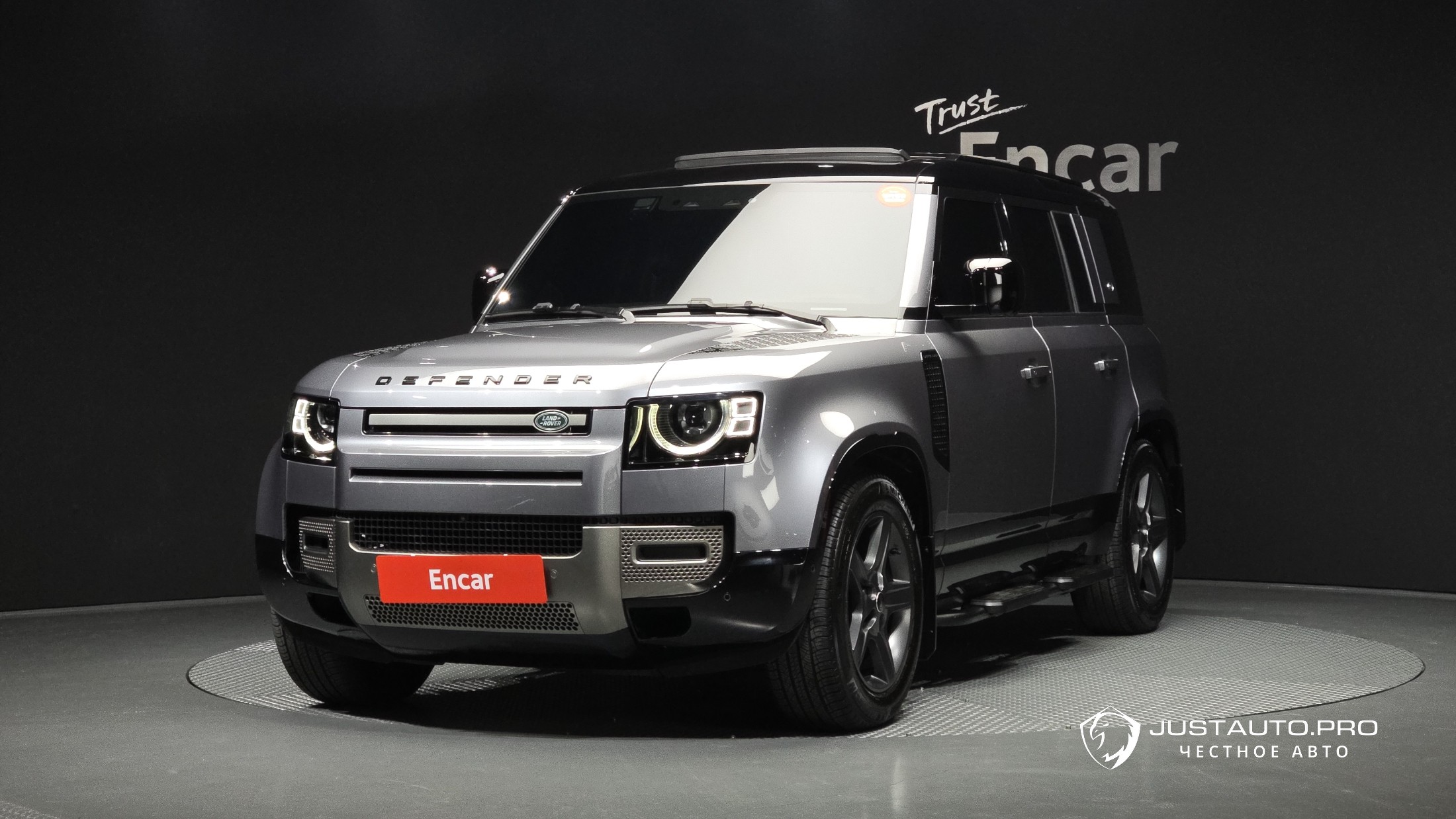Автомобиль Land Rover Defender