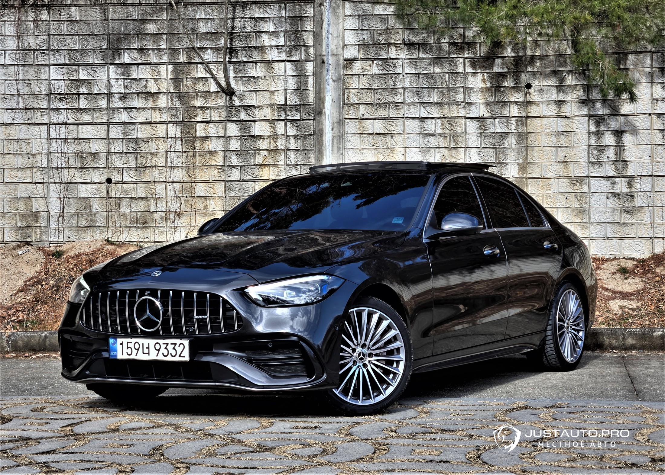 Автомобиль Mercedes-Benz C-Class