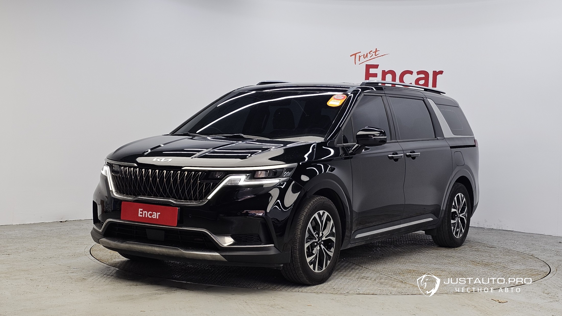 Автомобиль Kia Canival