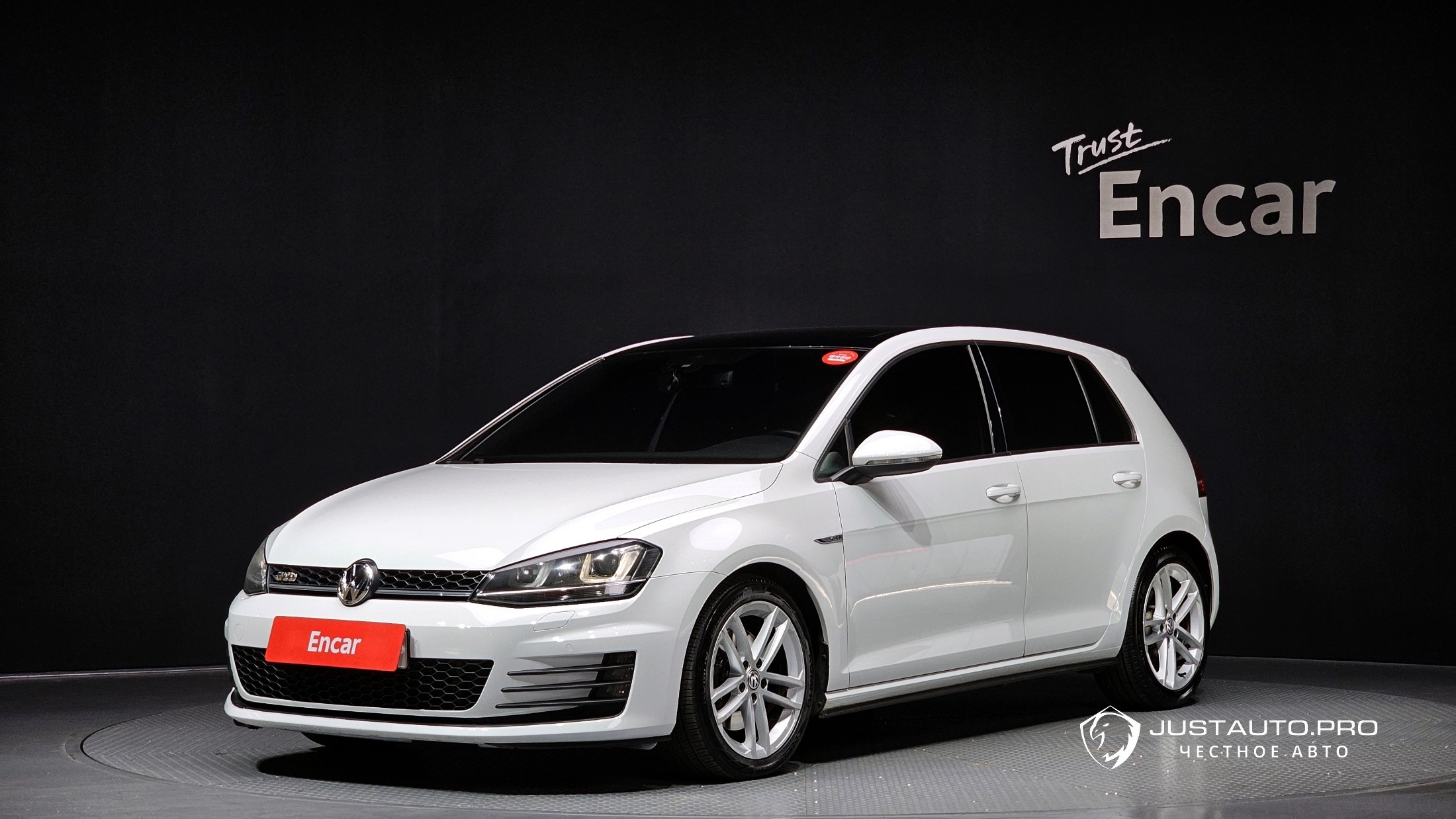 Автомобиль Volkswagen Golf